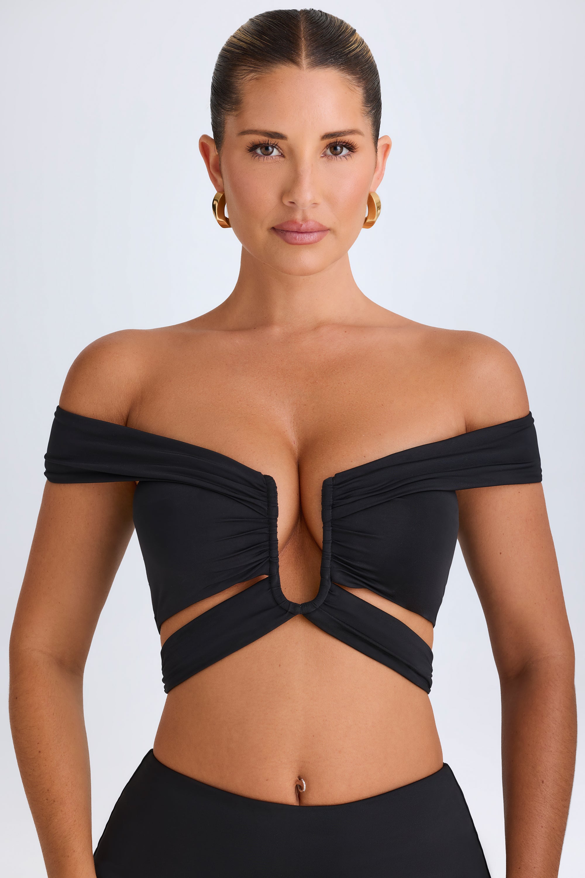 Zene Cut-Out Off-Shoulder Crop Top in Black