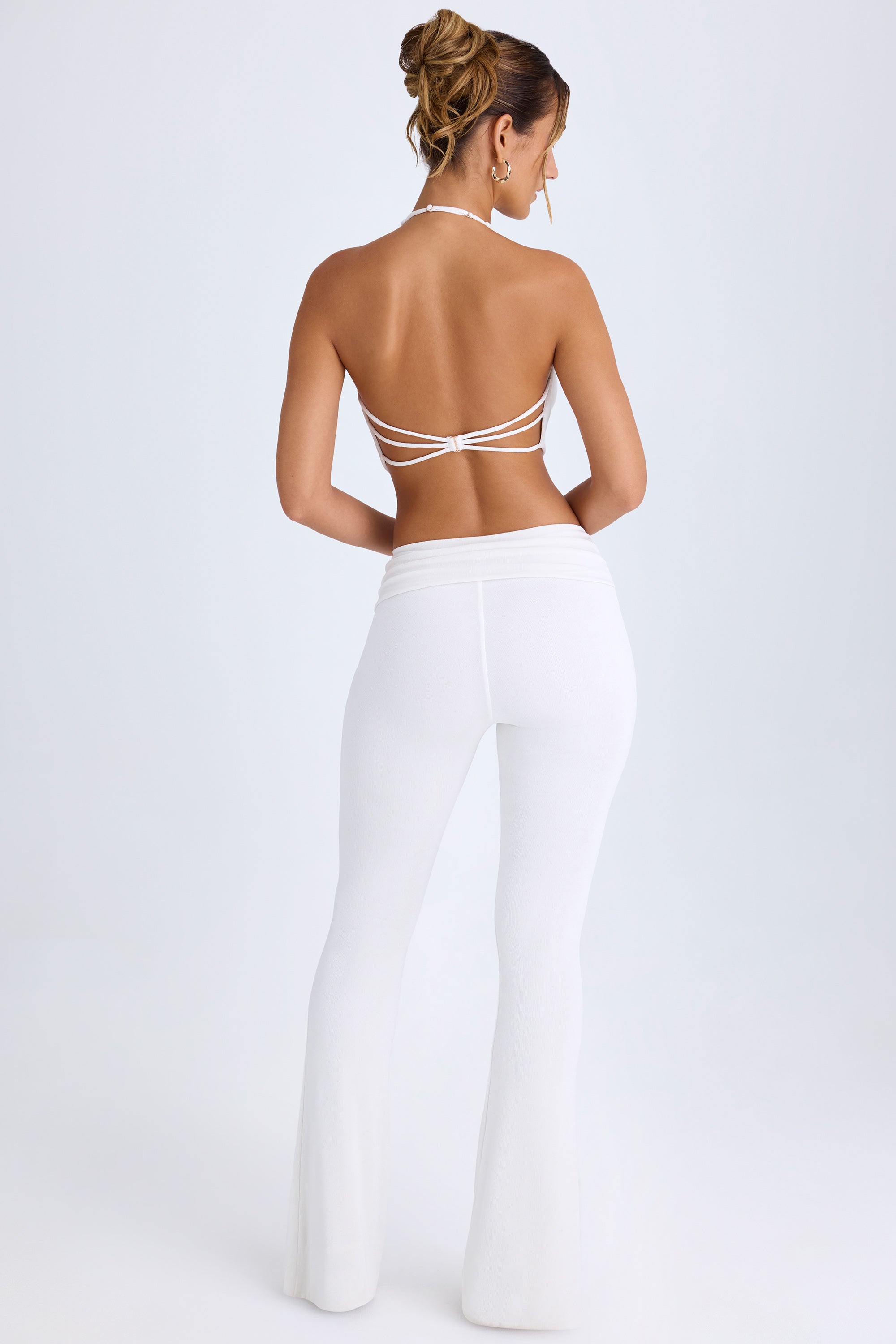 Lillian Ruched Mid-Rise Trousers in White - Image 2