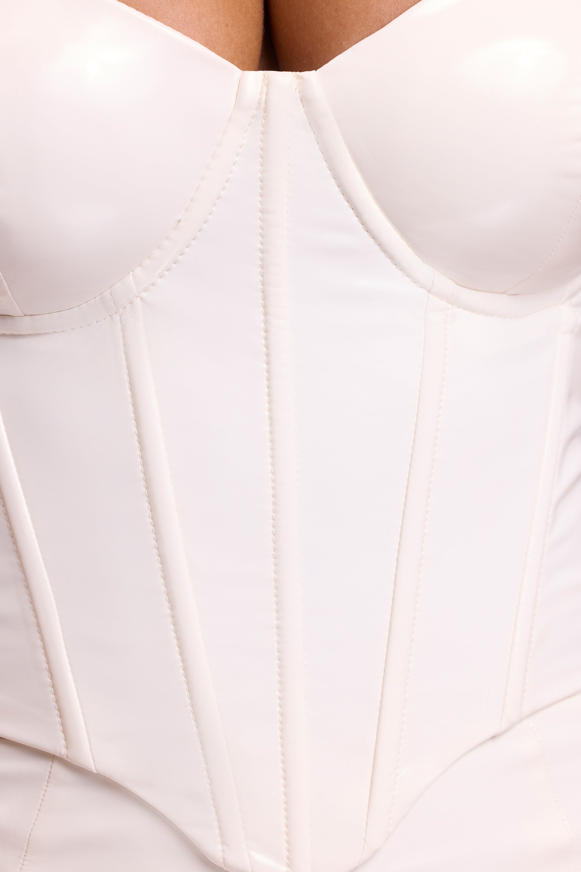 Cassandra Vinyl Underwired Corset Crop Top in White - Image 5