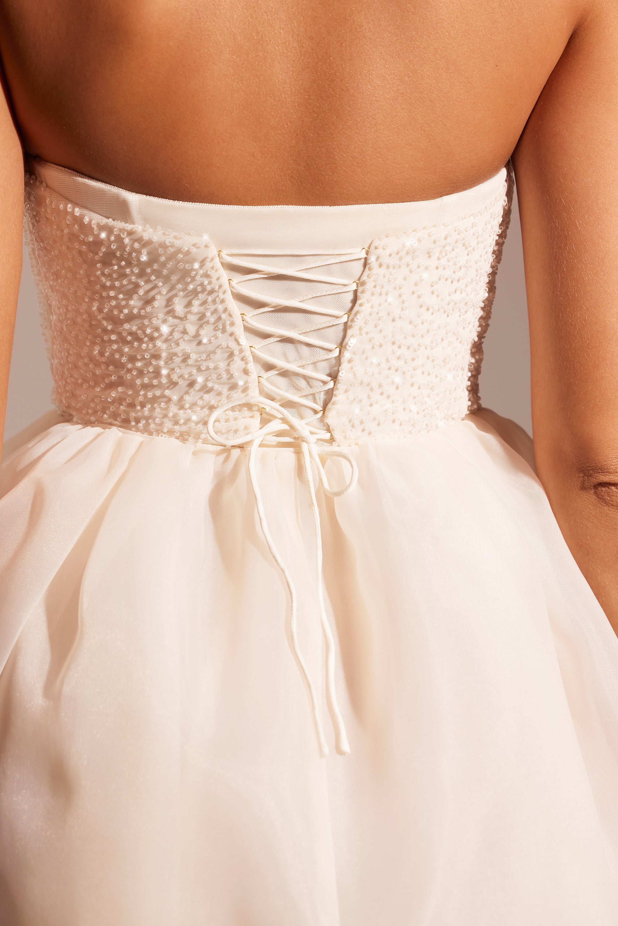 Rosette Embellished Corset Tulle Skirt Midi Dress in Ivory - Image 5