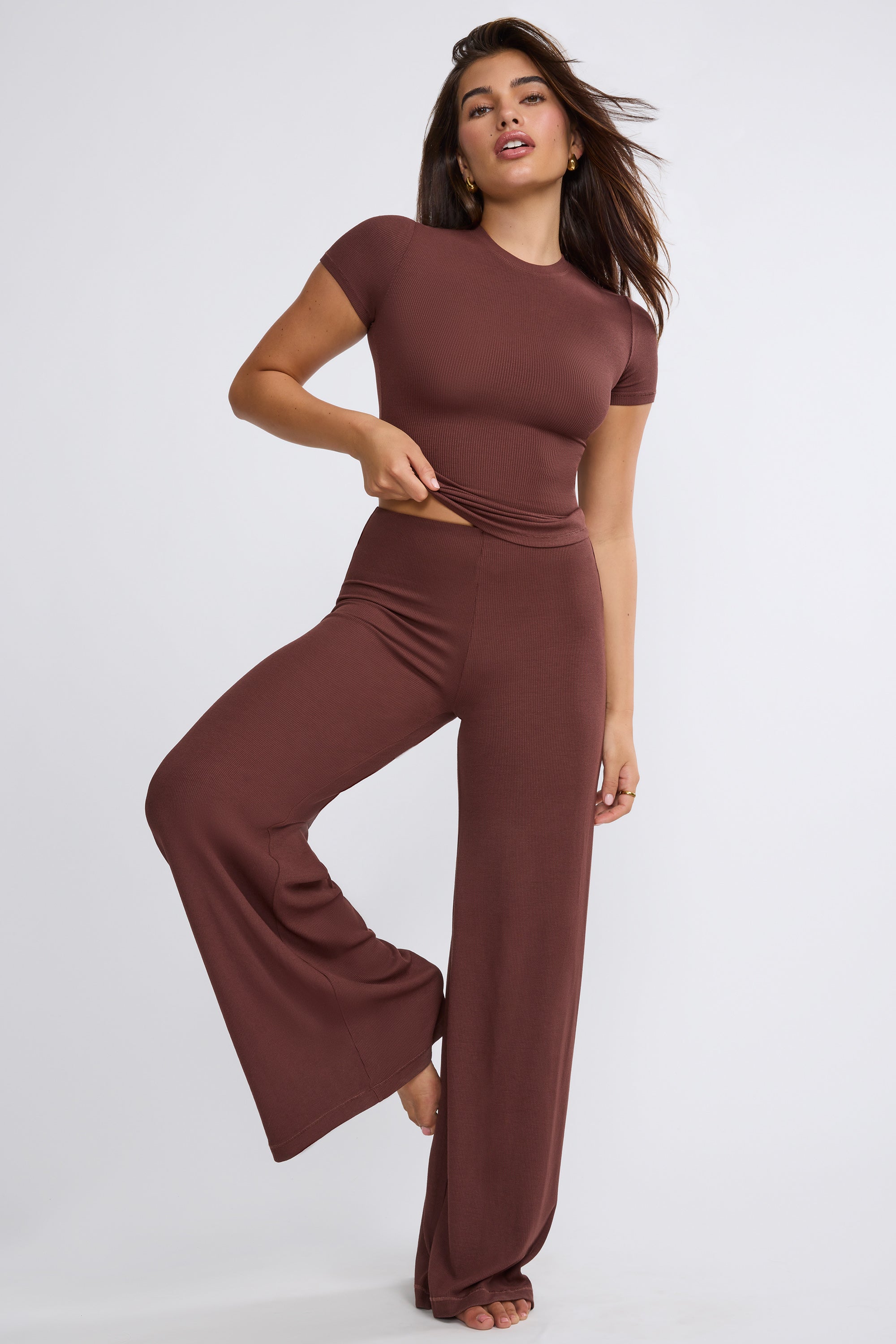 Nour Petite Mid Rise Wide Leg Trousers in Chocolate