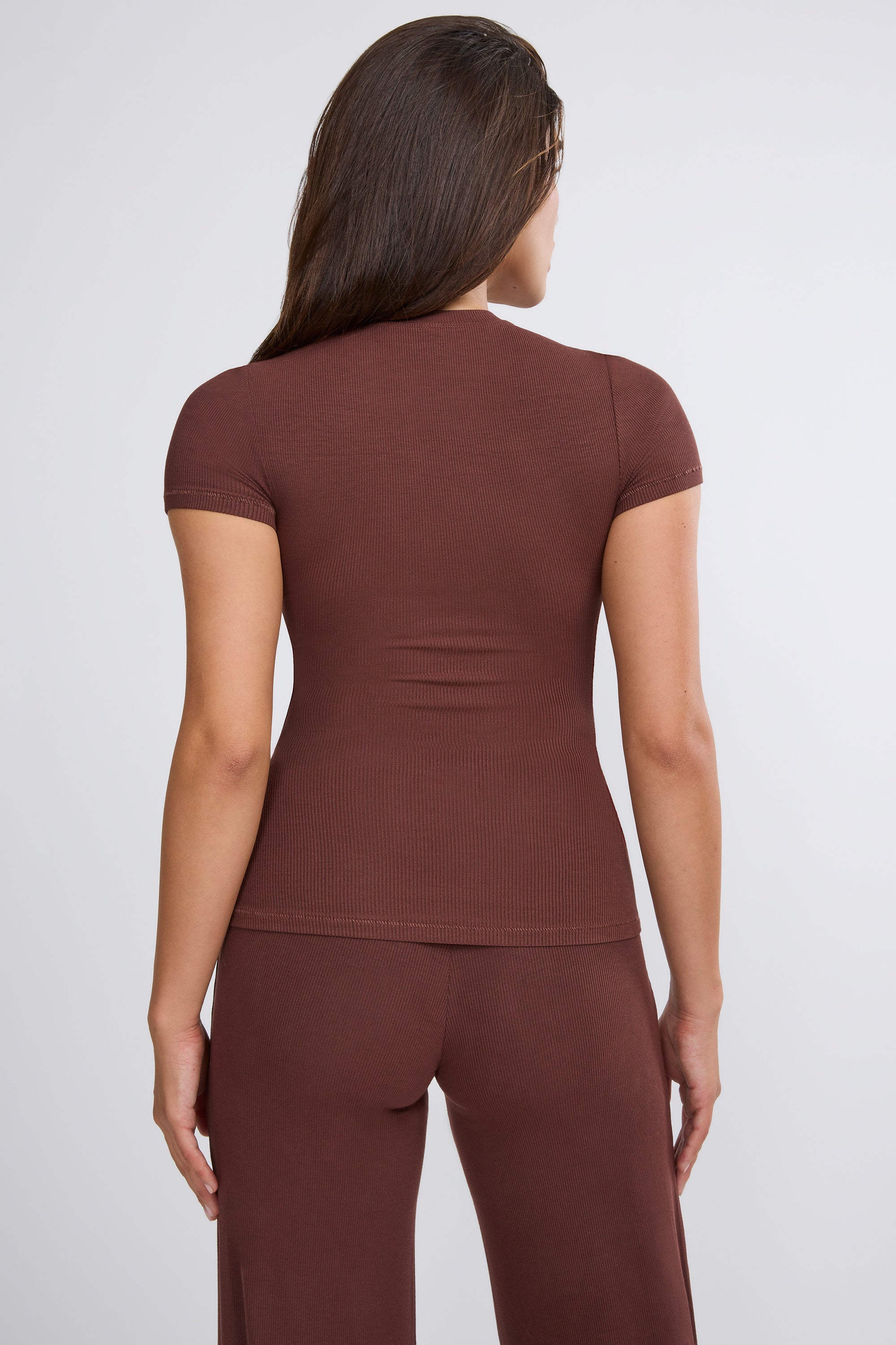 Nour Petite Mid Rise Wide Leg Trousers in Chocolate - Image 9