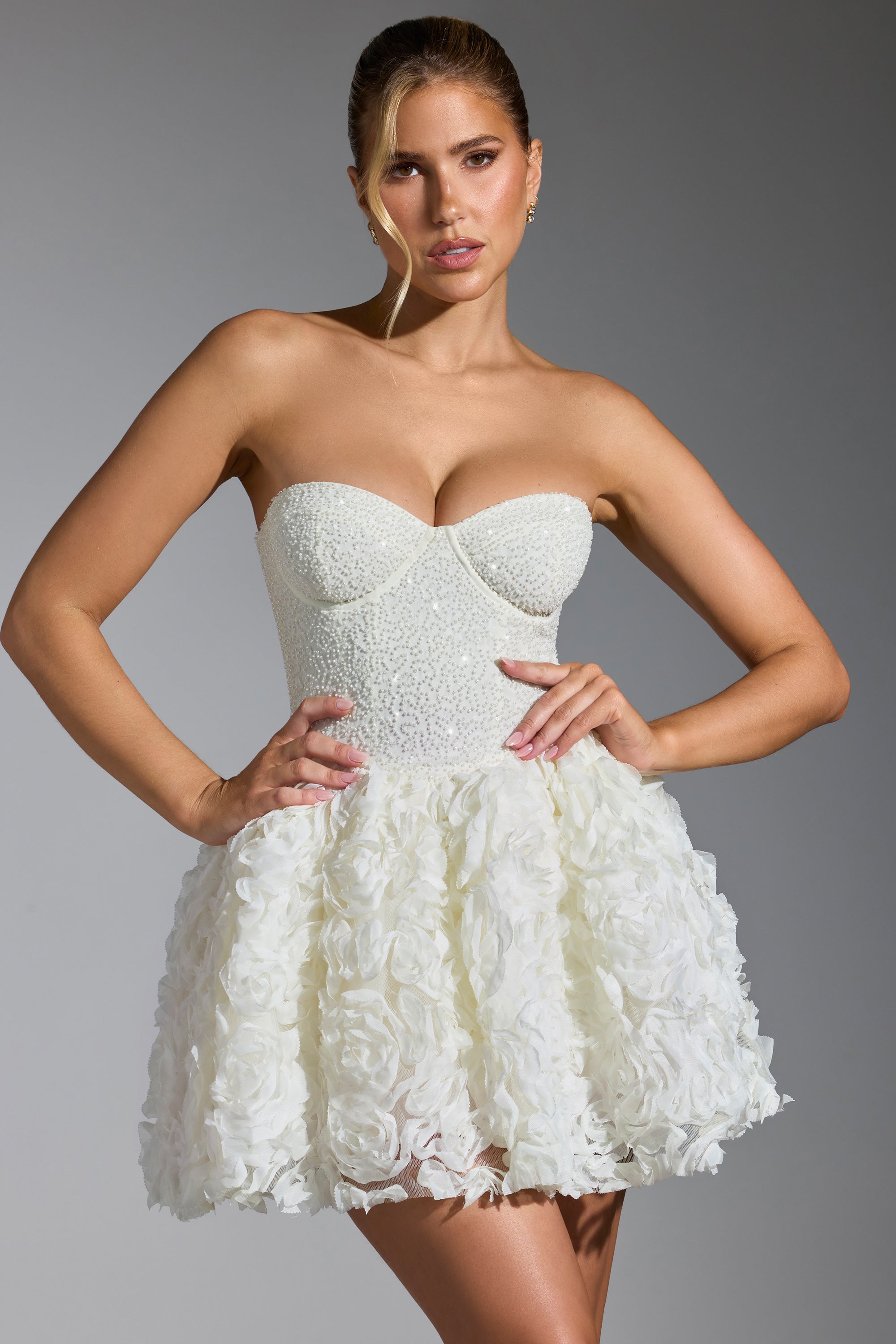 Evanthe Embellished Floral-Appliqu?? Lace-Up Mini Dress in White - Image 6