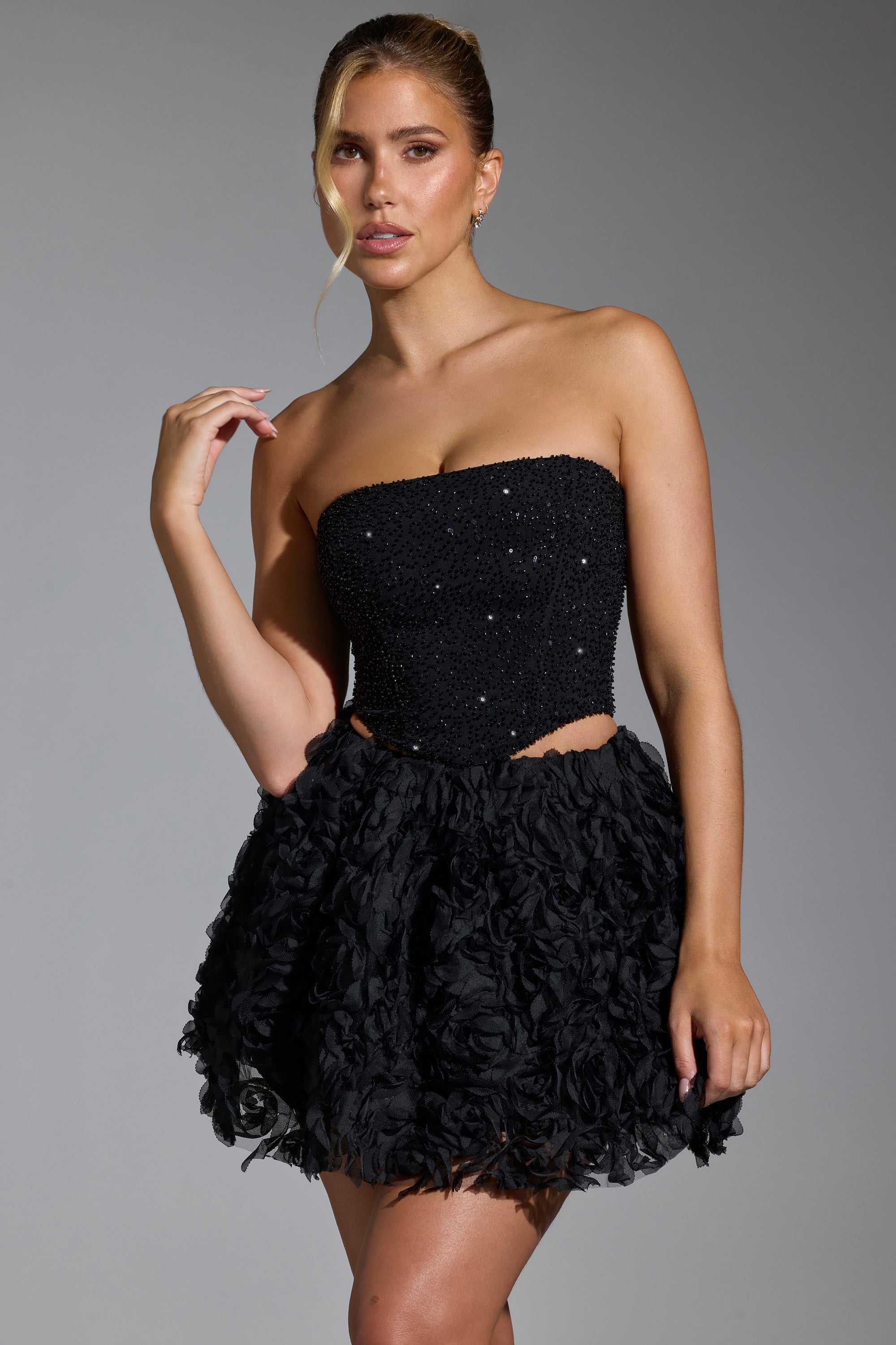 Blossom Floral-Appliqu?? Mini Skirt in Black - Image 15