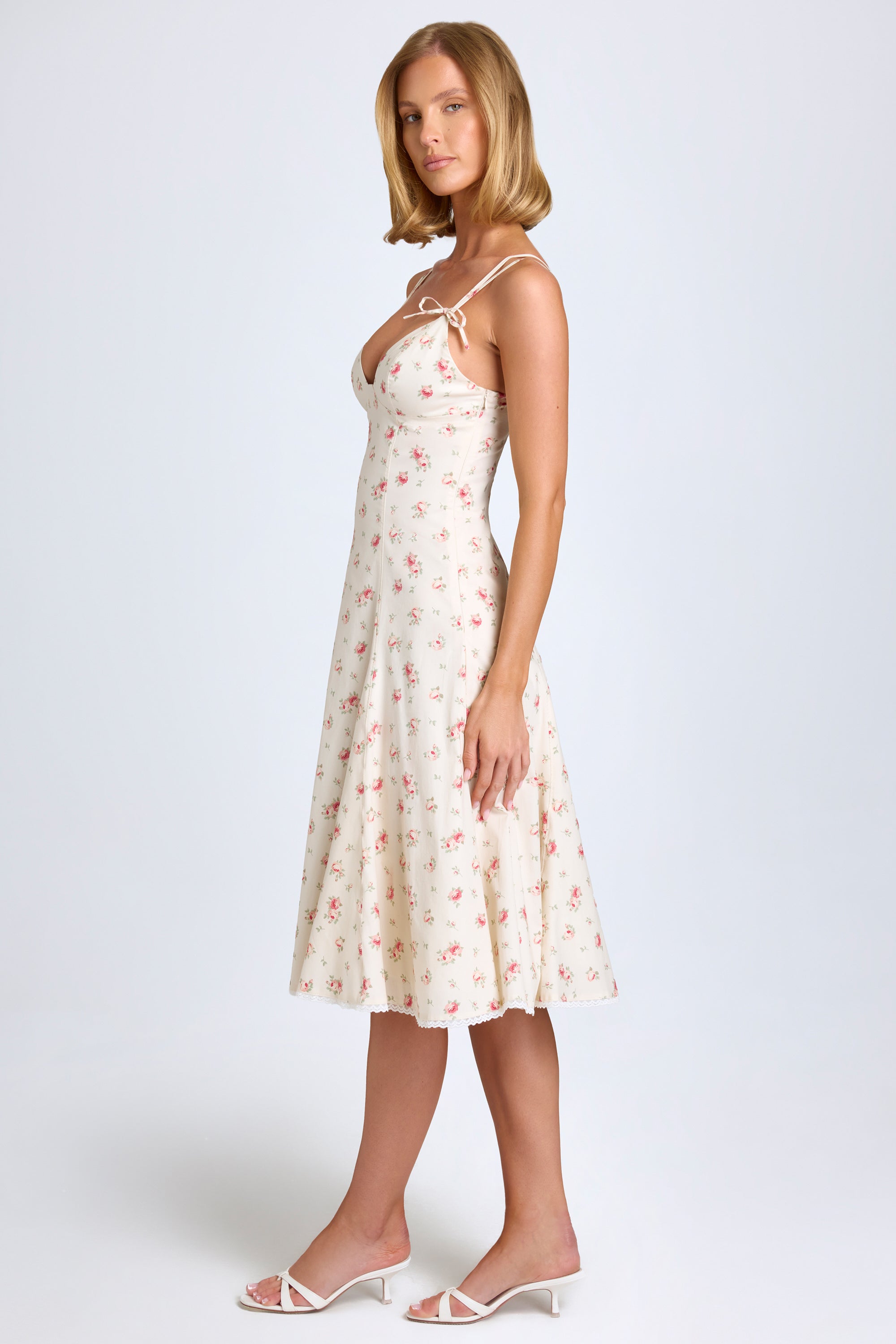 Mallory Bow-Detail Lace-Trim A-Line Midi Dress in Small Rose Print - Image 4