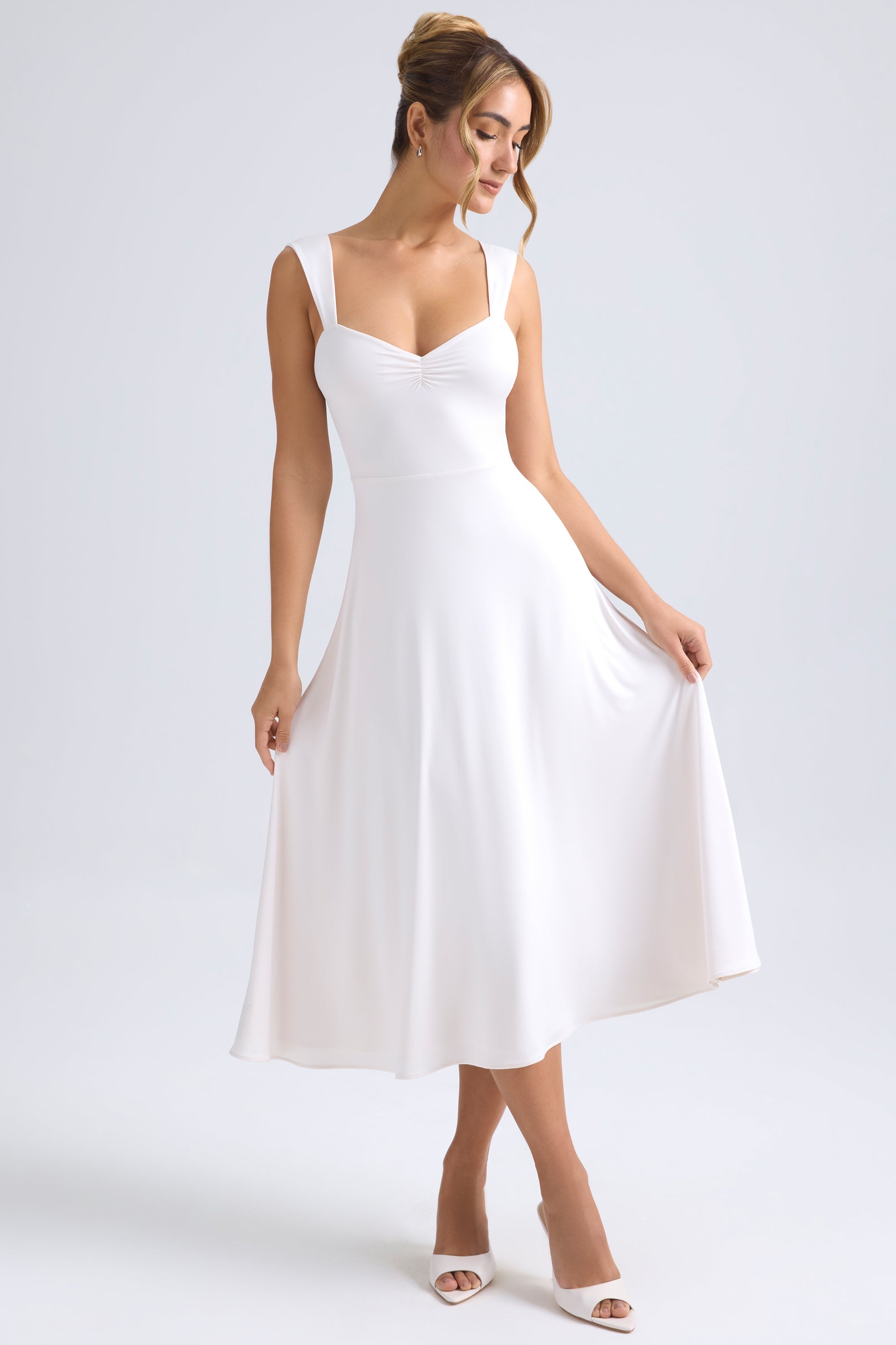 Thandie Sweetheart-Neck Ruched Midaxi Dress in Ivory