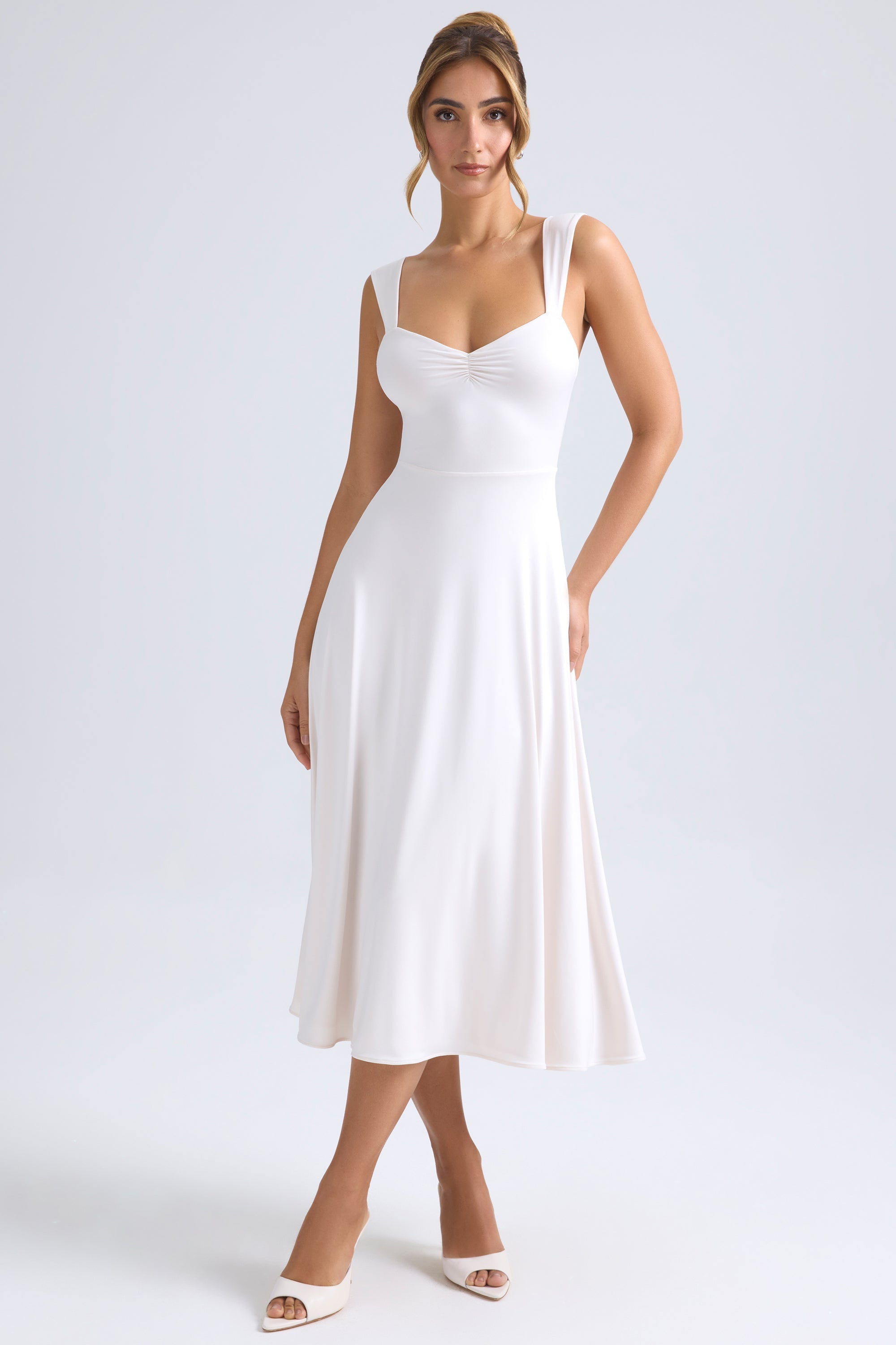 Thandie Sweetheart-Neck Ruched Midaxi Dress in Ivory - Image 4