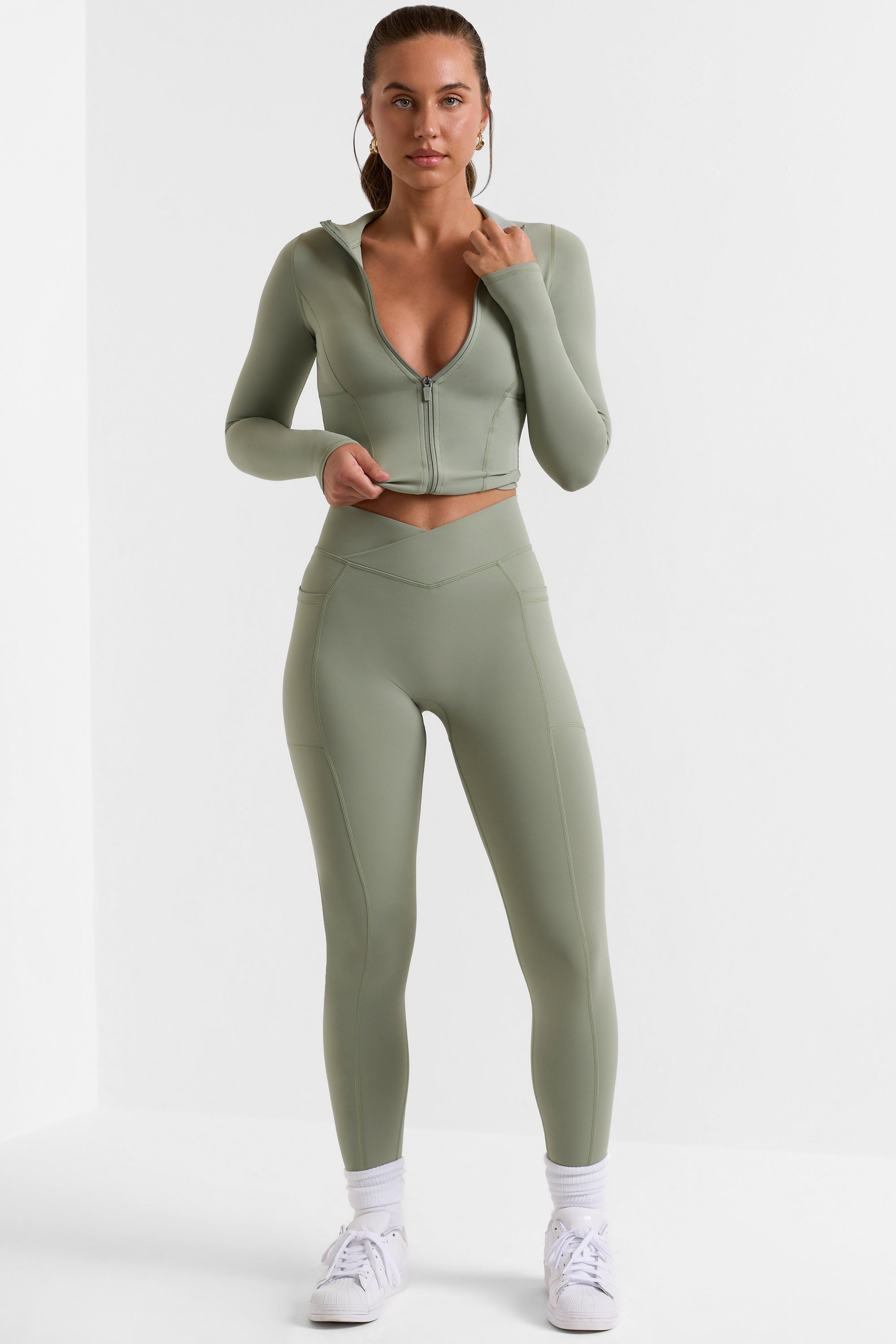Advantage Full Length Leggings with Pockets in Bamboo Green - Image 6