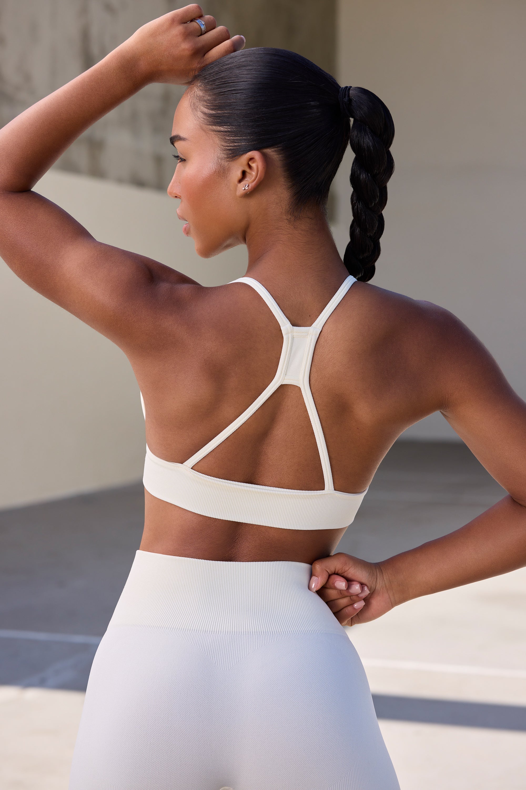 Tempo Super Sculpt Seamless Triangle Sports Bra in Eggshell - Image 2