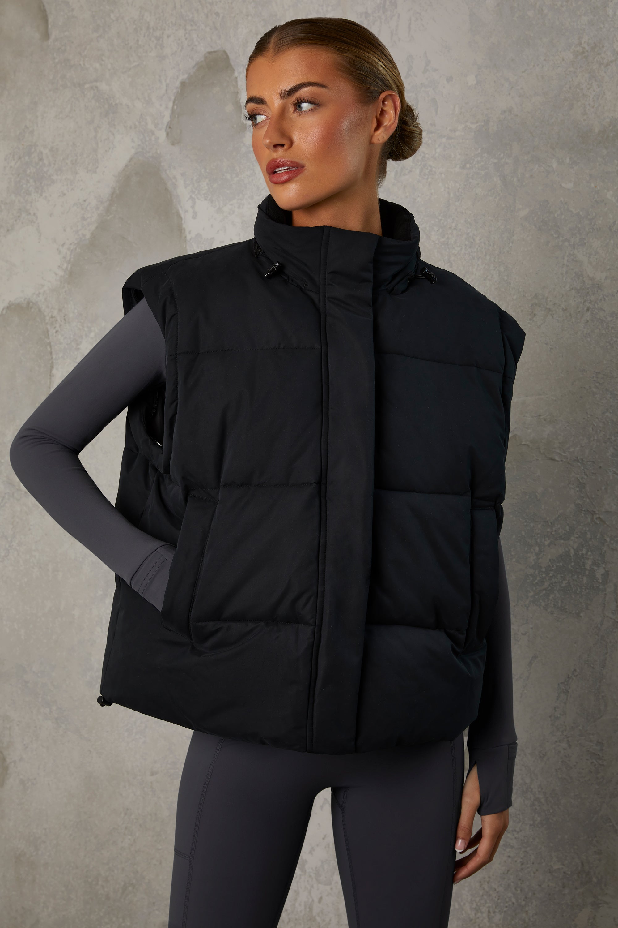 Essential Cropped Puffer Jacket with Detachable Sleeves in Black - Image 10