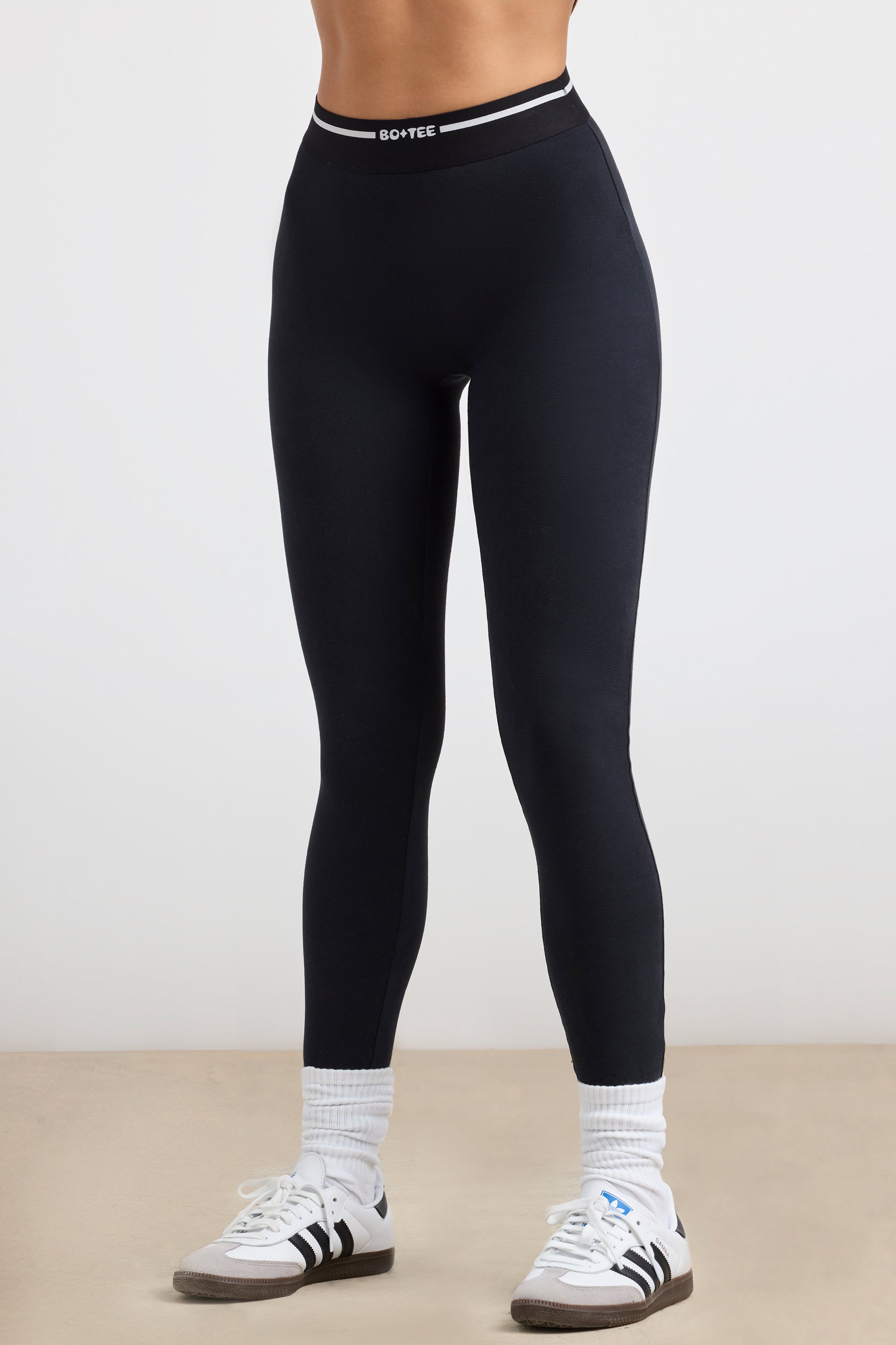 Necessity High-Waist Leggings in Black - Image 4