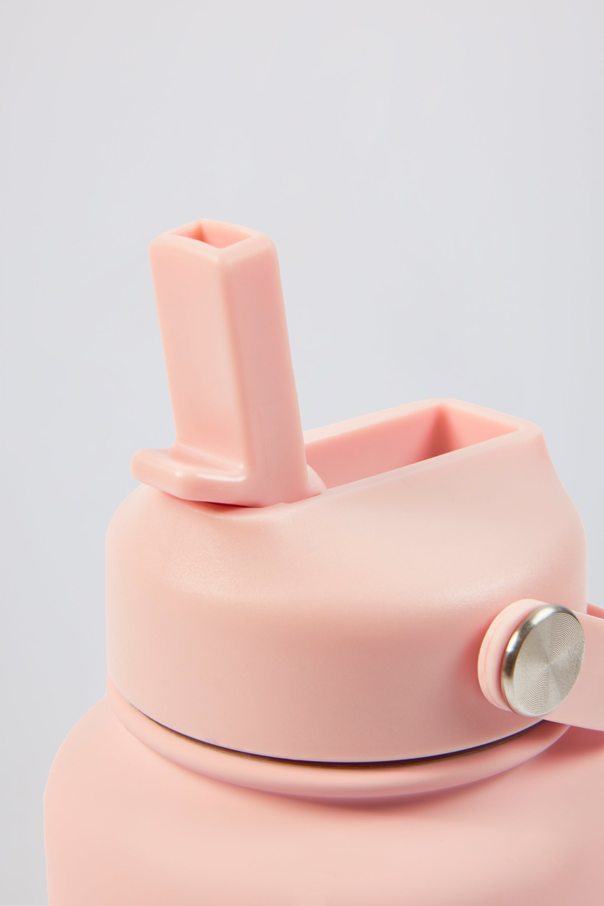 Jet Set Thermos Water Bottle in Bubblegum Pink - Image 4