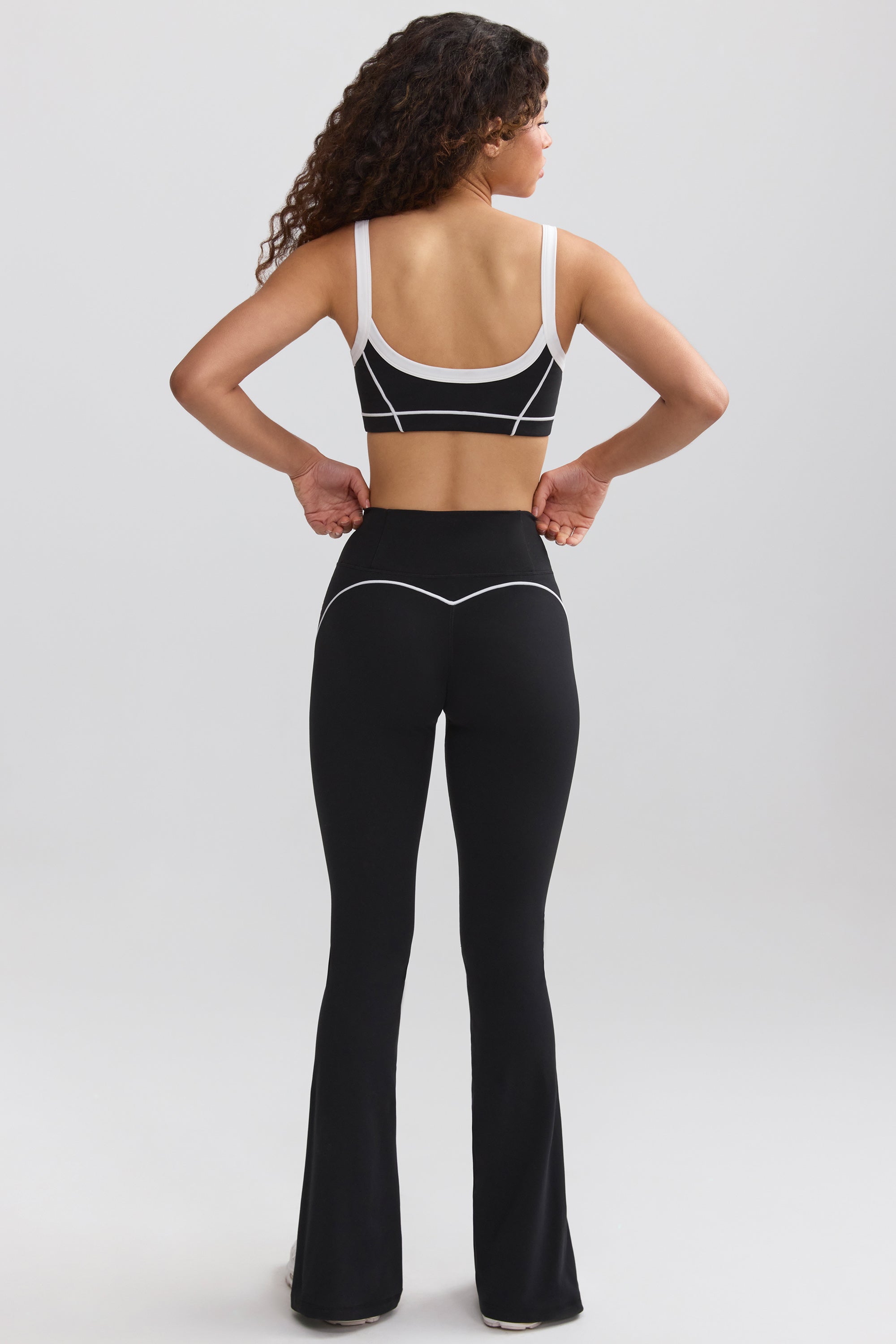 Soft Active Contrast-Trim Flared Trousers in Black - Image 2