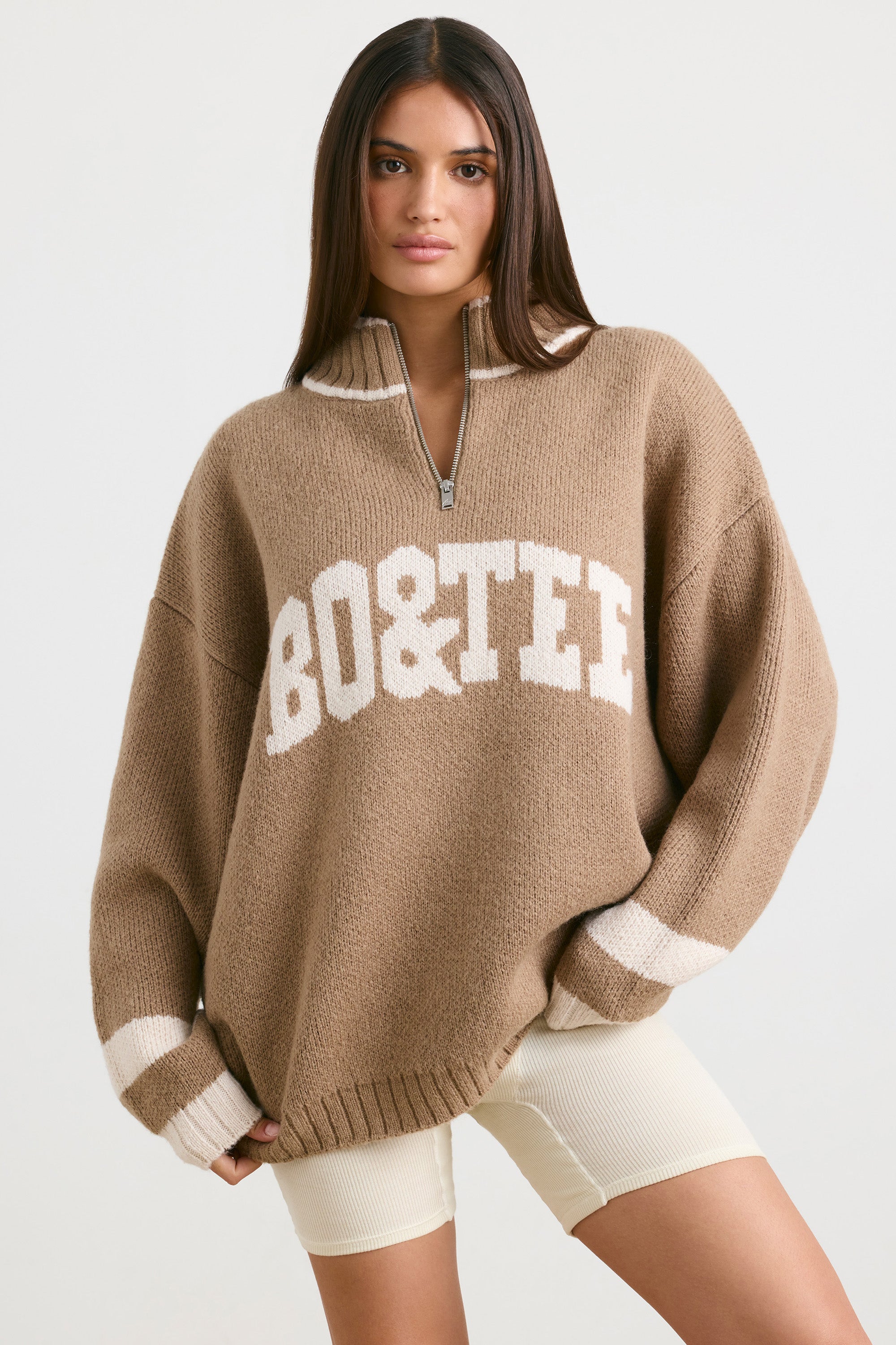 Casual Oversized Quarter-Zip Chunky-Knit Jumper in Espresso - Image 7