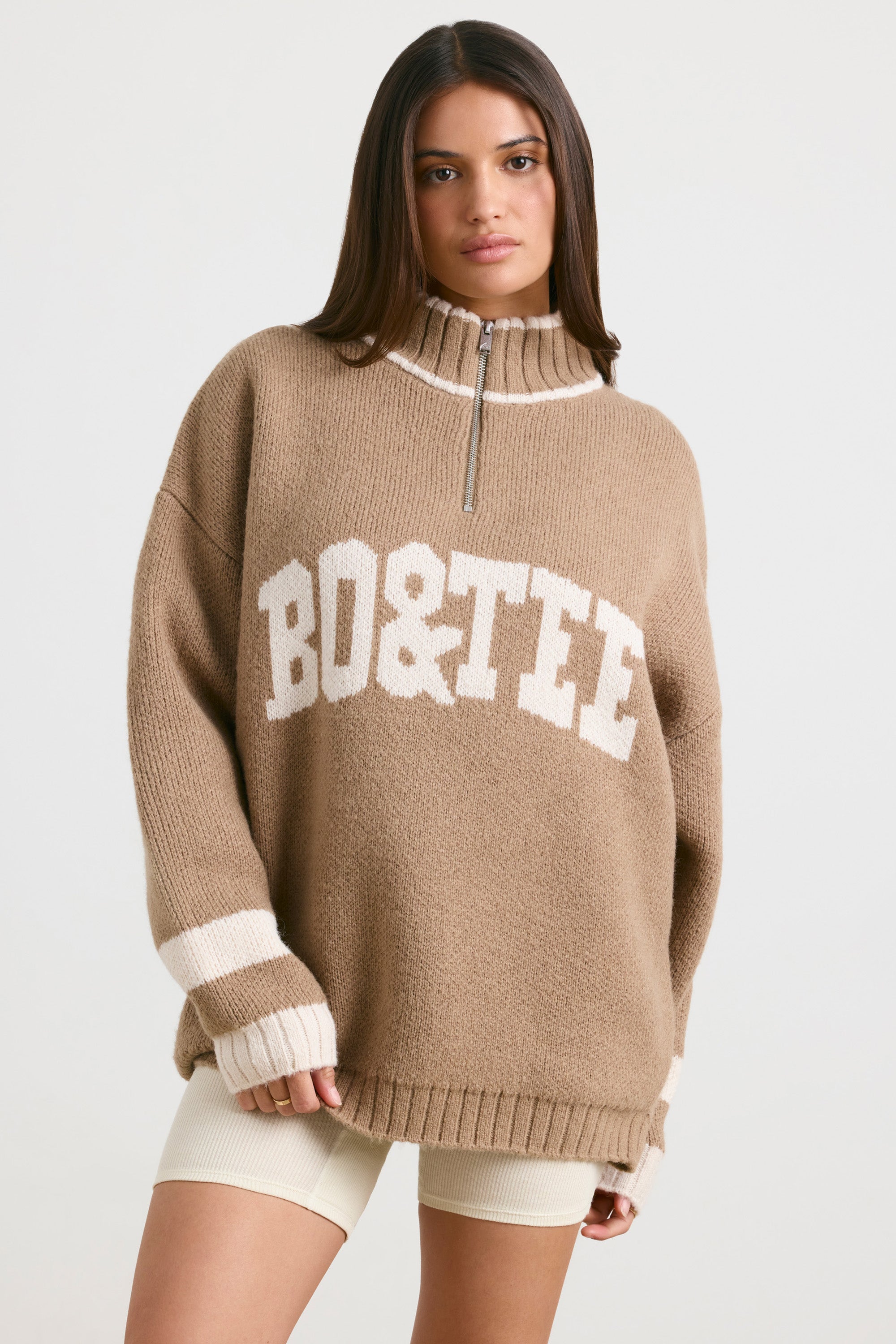 Casual Oversized Quarter-Zip Chunky-Knit Jumper in Espresso - Image 9