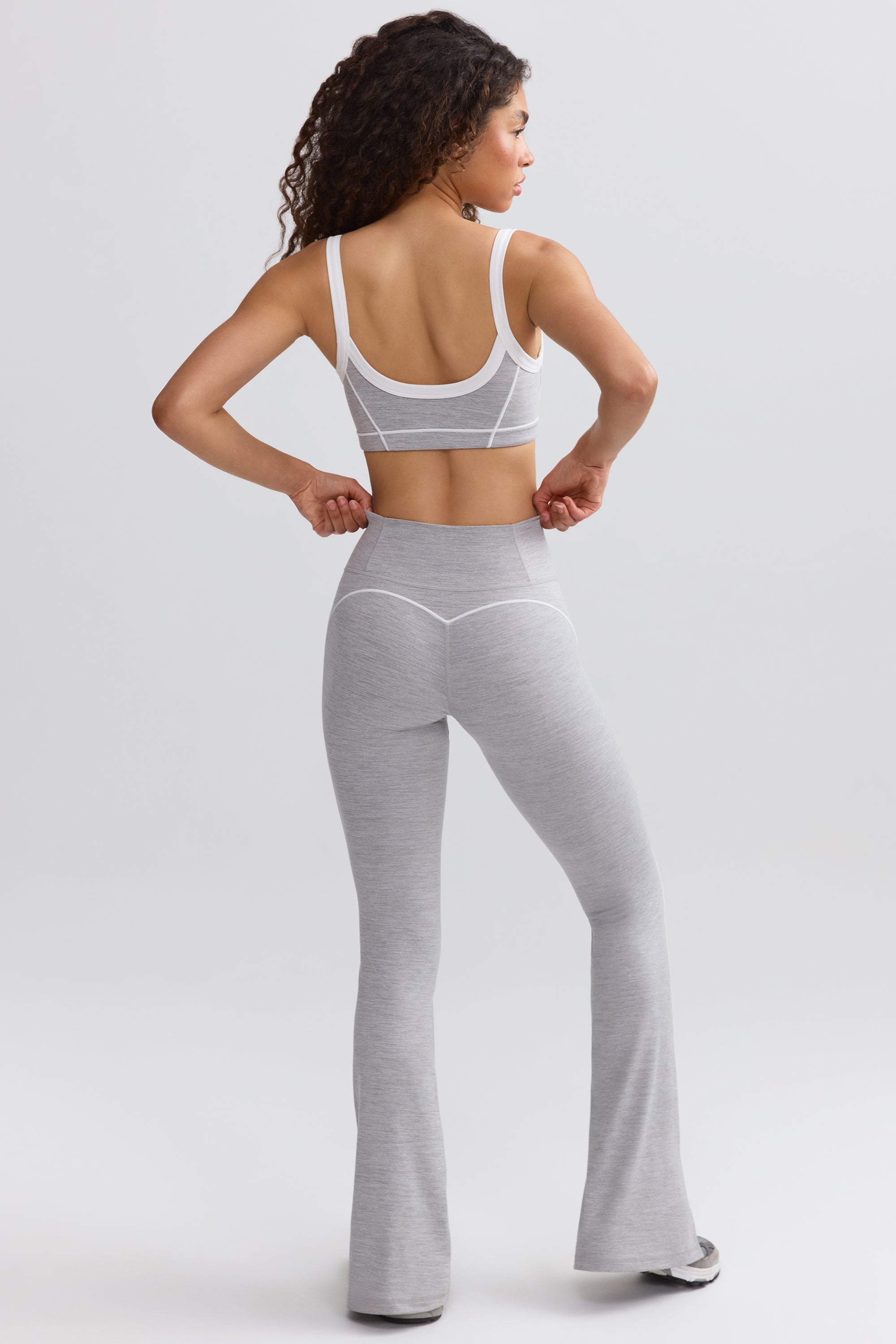 Soft Active Contrast-Trim Flared Trousers in Ice Grey - Image 2