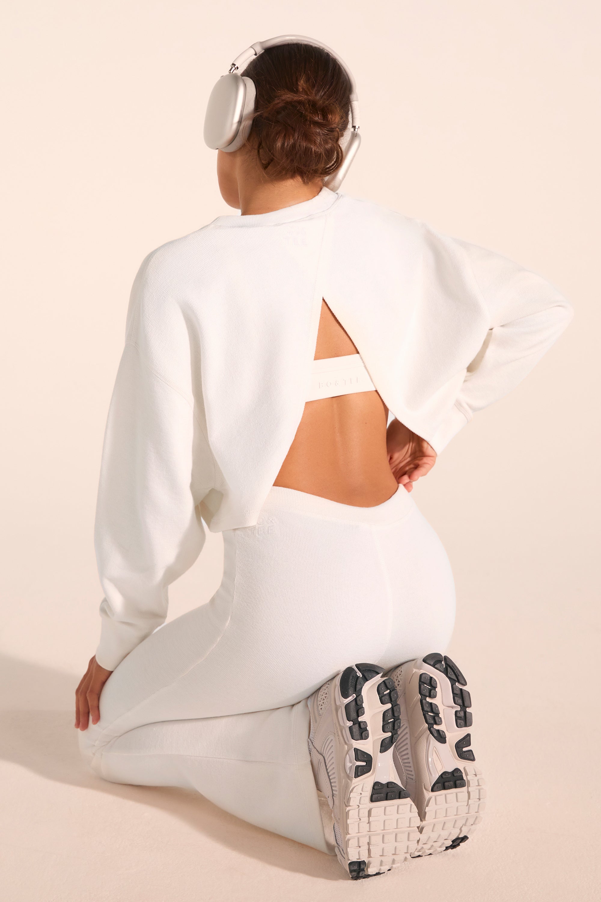 Jet Set Crew-Neck Open-Back Cropped Sweatshirt in White - Image 5