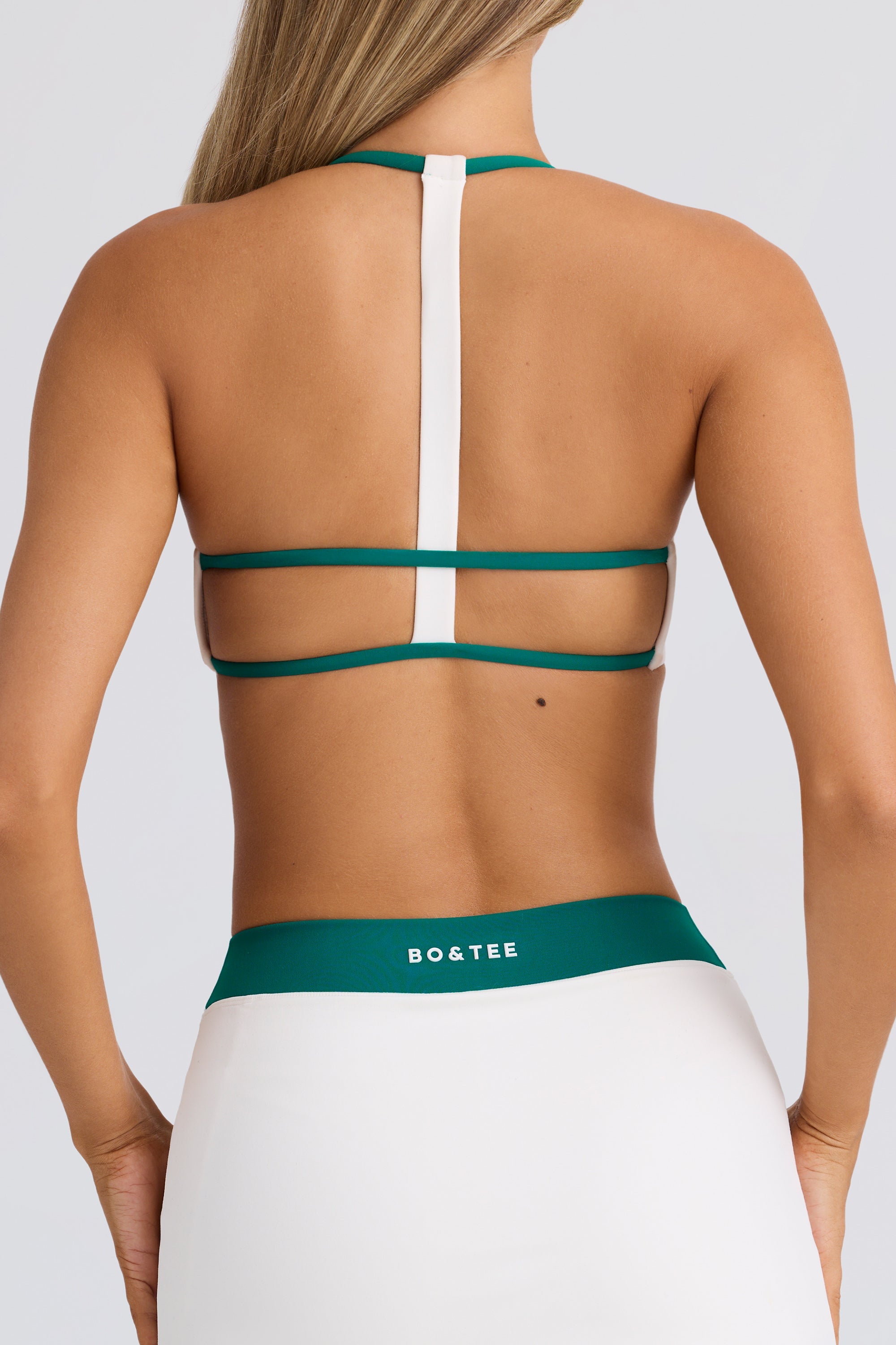 Soft Active Scoop-Neck Sports Bra in White - Image 4
