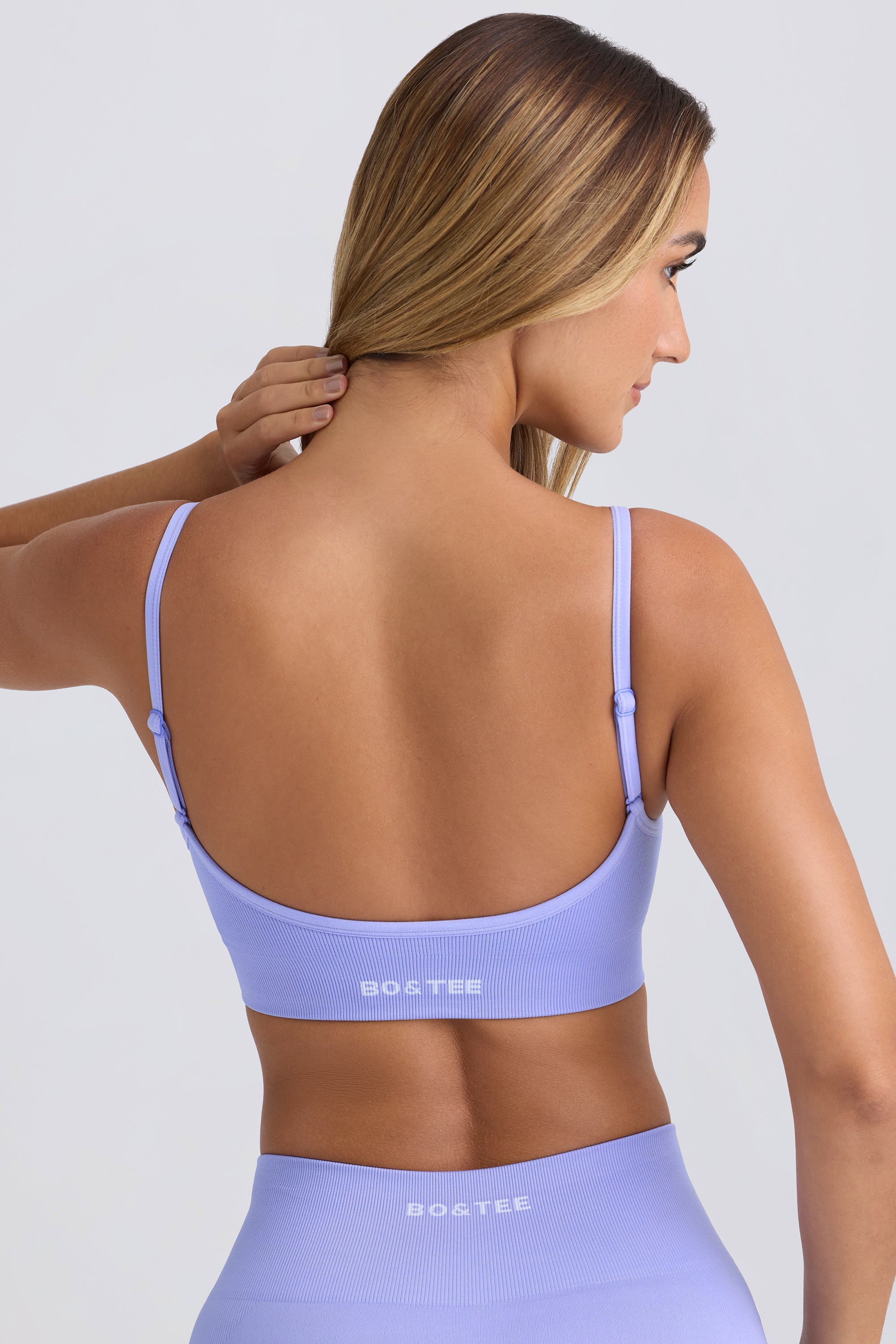 Super Sculpt Seamless Scoop-Back Sports Bra in Periwinkle - Image 2
