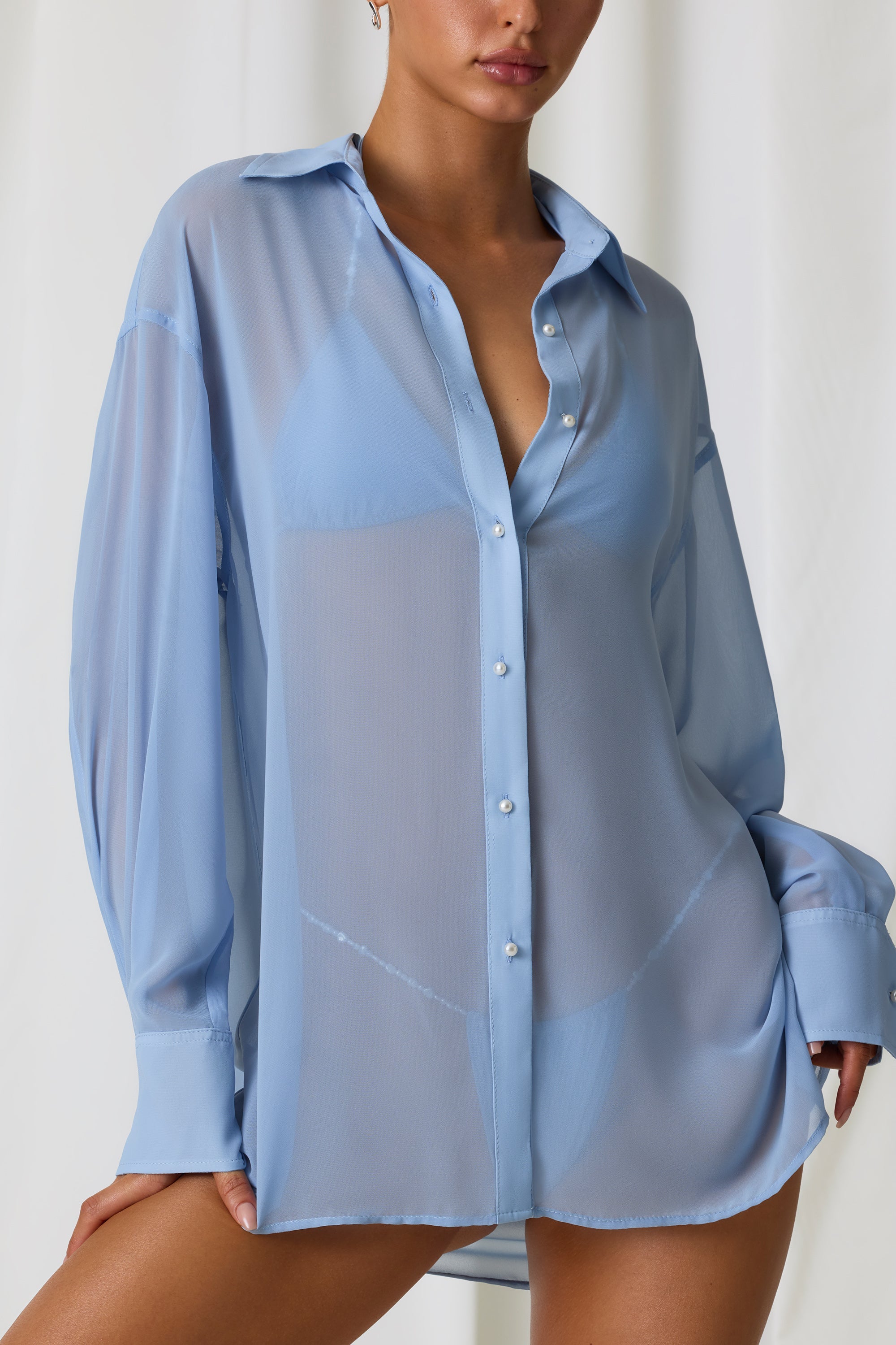 Hiva Pearl-Detail Oversized Shirt in Sky Blue - Image 4