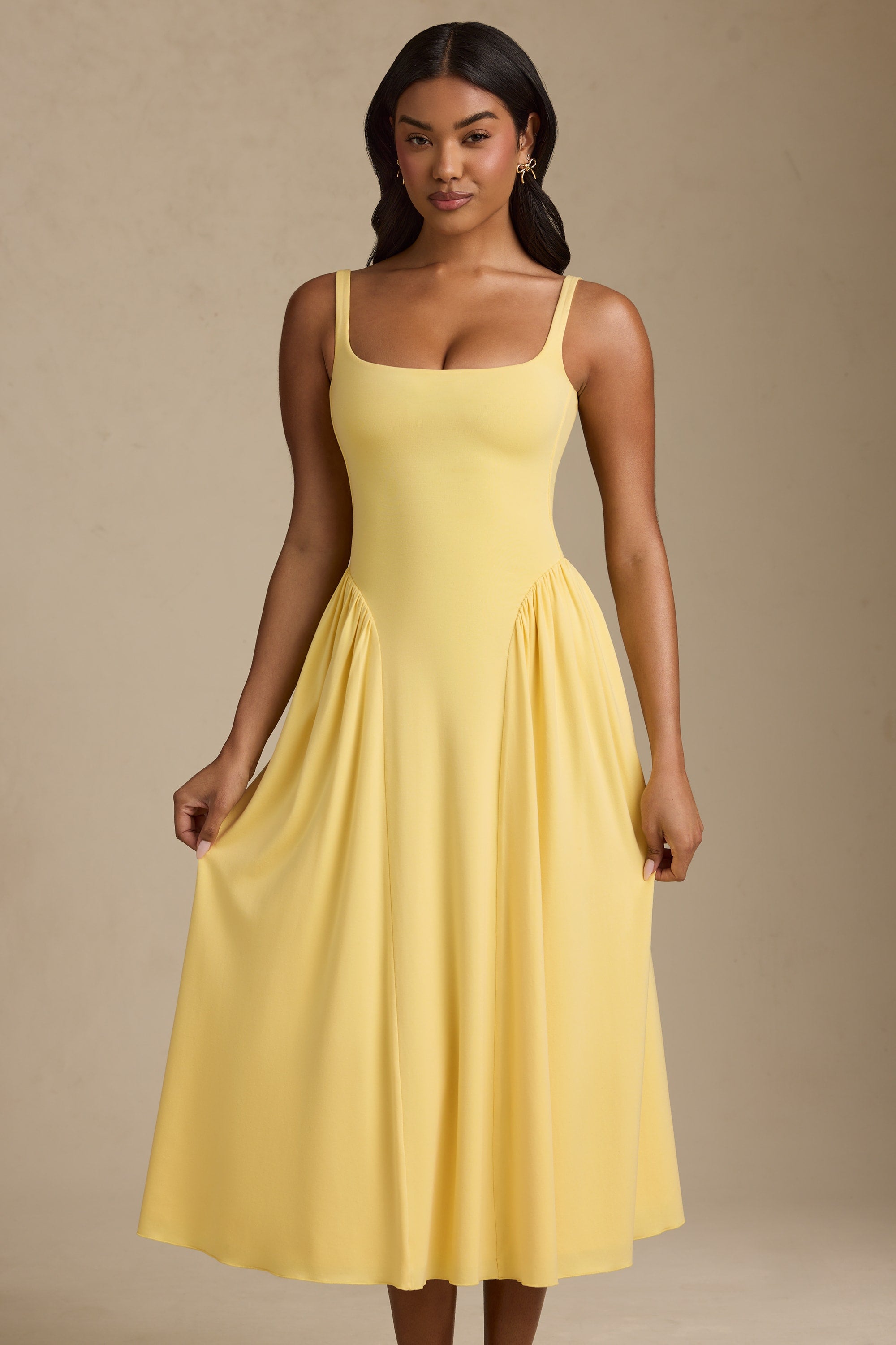 Aireen Low-Back A-Line Midaxi Dress in Pastel Yellow