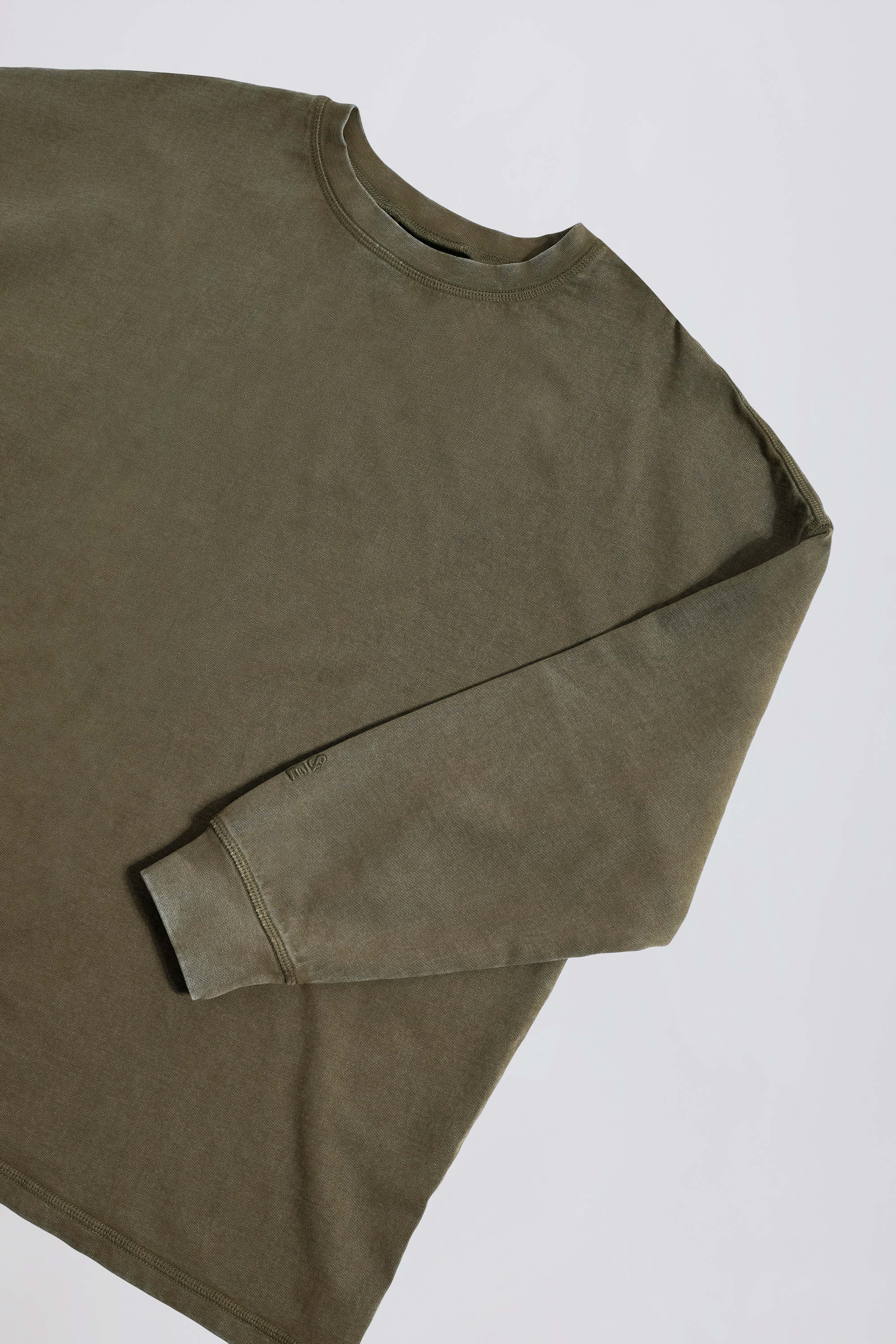 Acid Wash Long-Sleeve Oversized T-Shirt in Light Green - Image 4