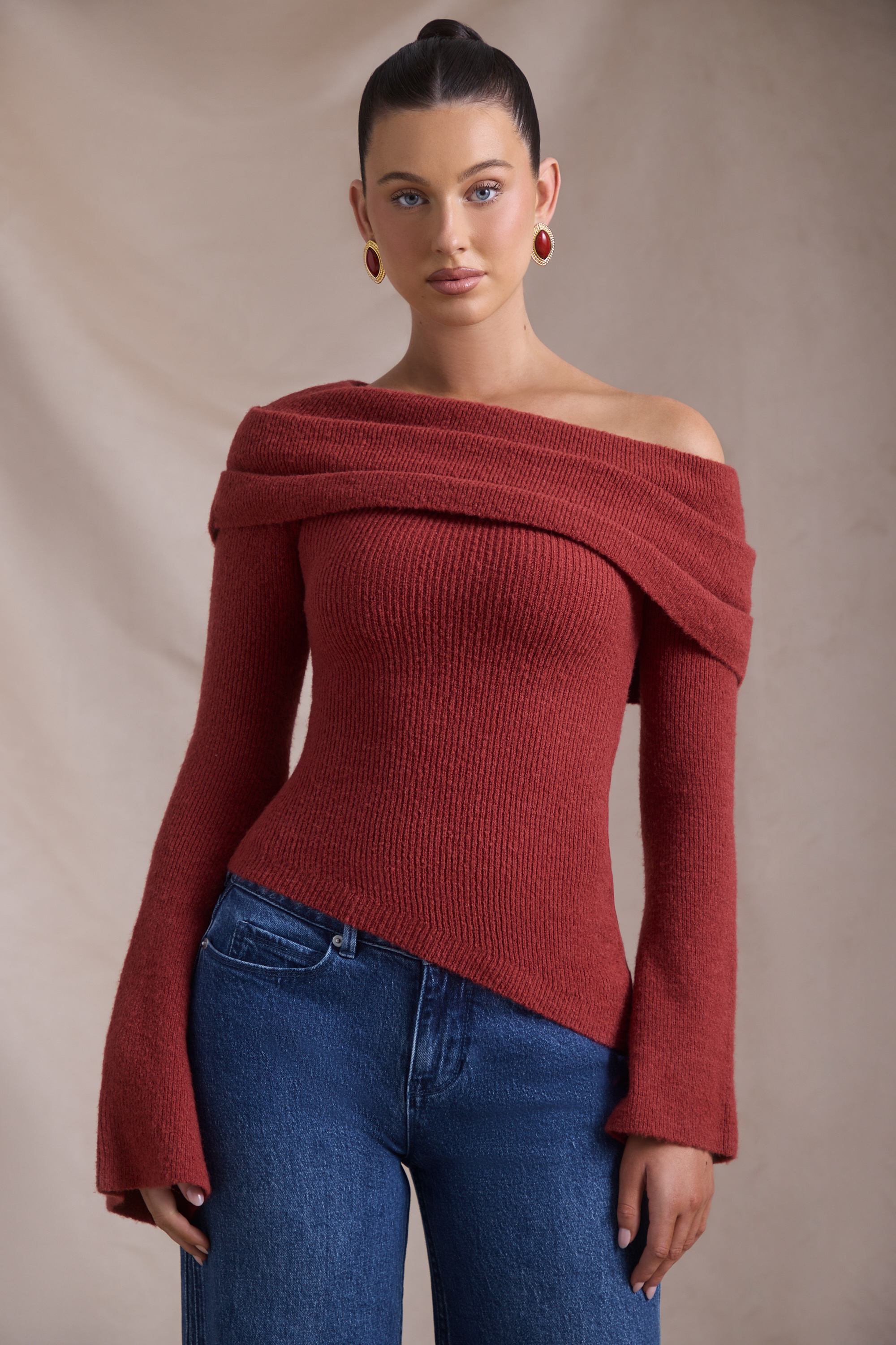 Cecily Ribbed-Knit Asymmetric Off-Shoulder Jumper in Brick Red - Image 3