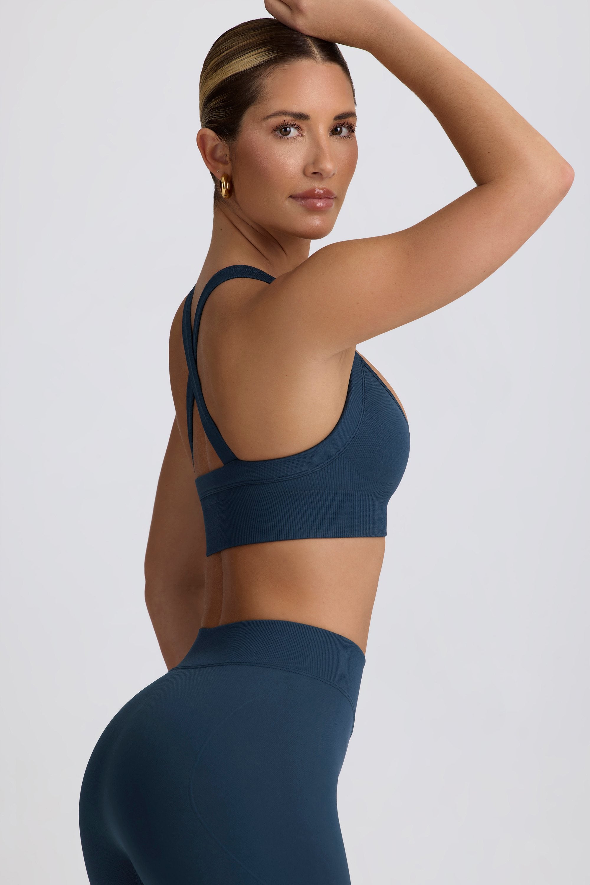 Super Sculpt Seamless Cross-Back Sports Bra in Blue - Image 3