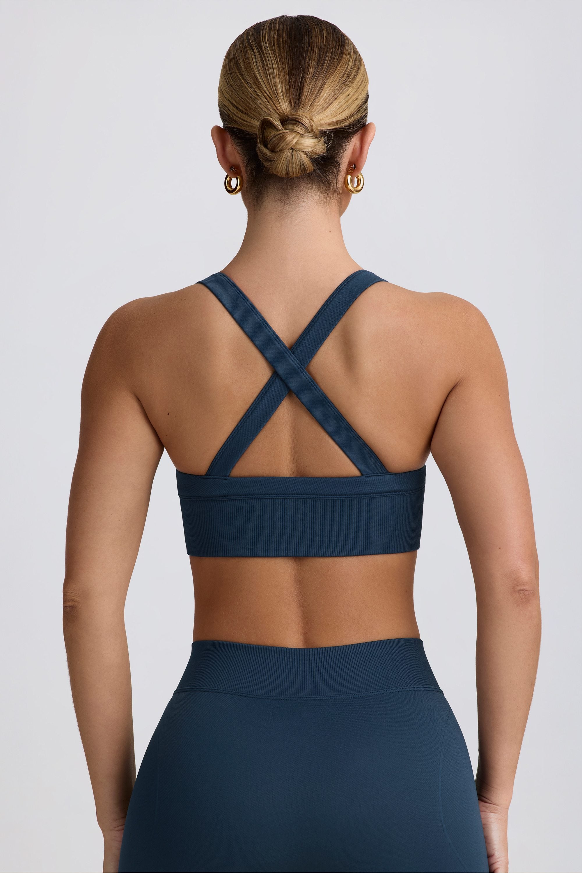 Super Sculpt Seamless Cross-Back Sports Bra in Blue - Image 4