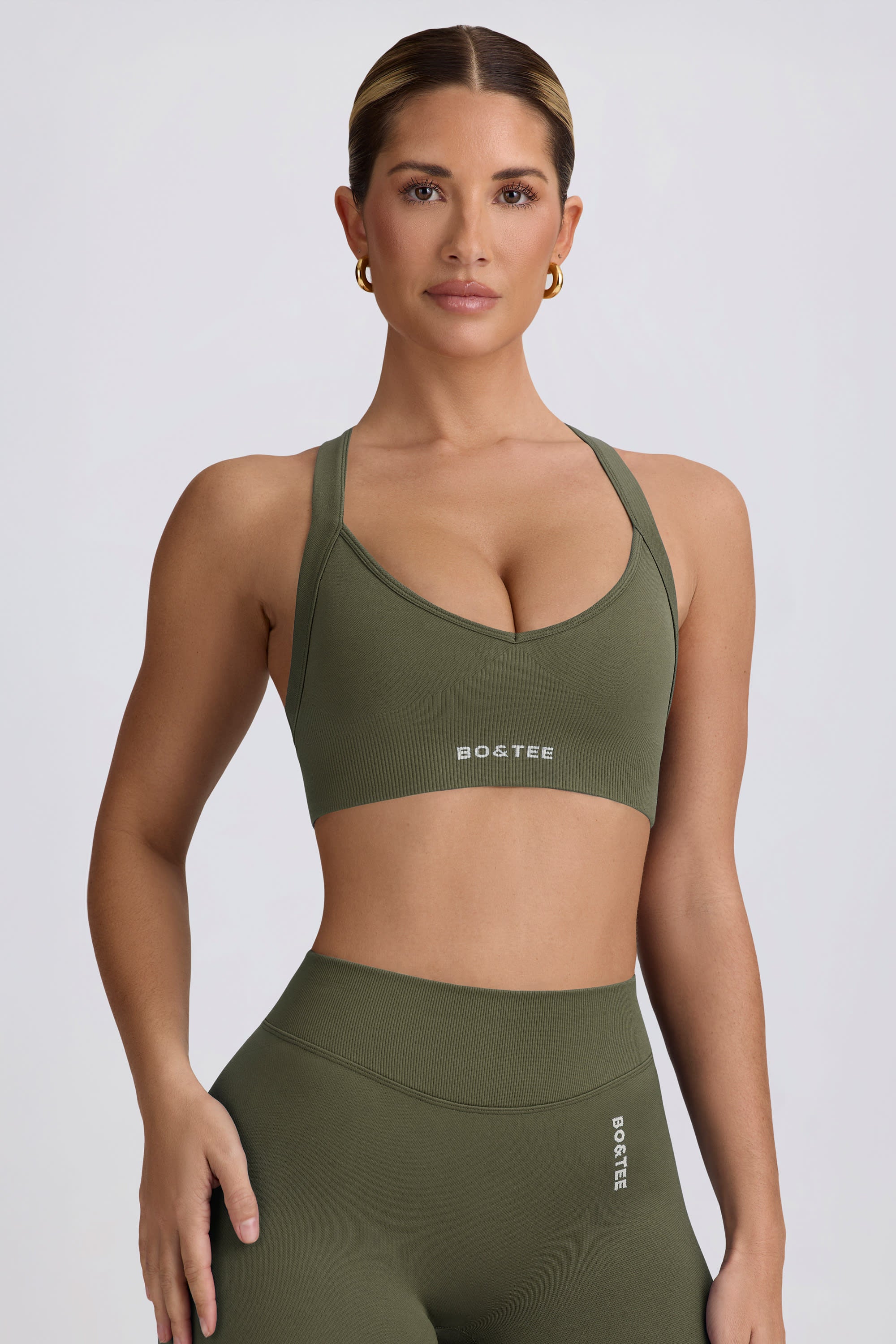 Super Sculpt Seamless Cross-Back Sports Bra in Light Green - Image 5