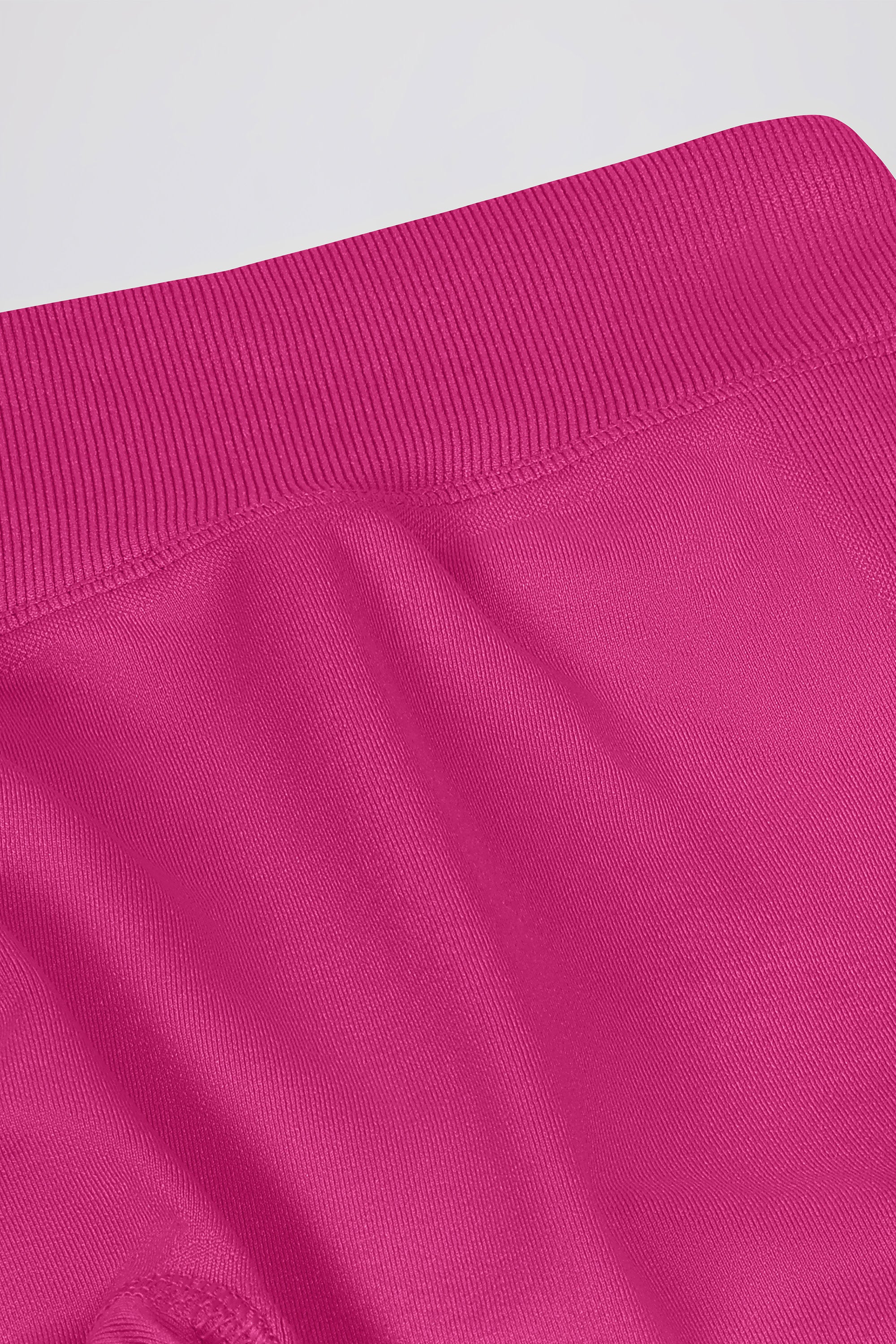 Define Luxe High-Waist Leggings in Berry - Image 9
