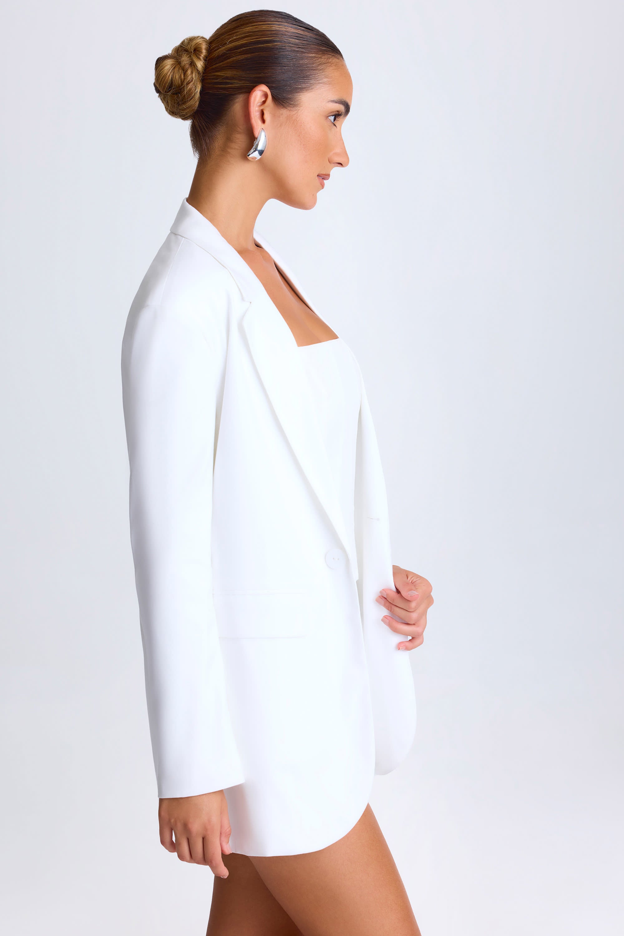 Edessa Oversized Single-Breasted Blazer in White - Image 5