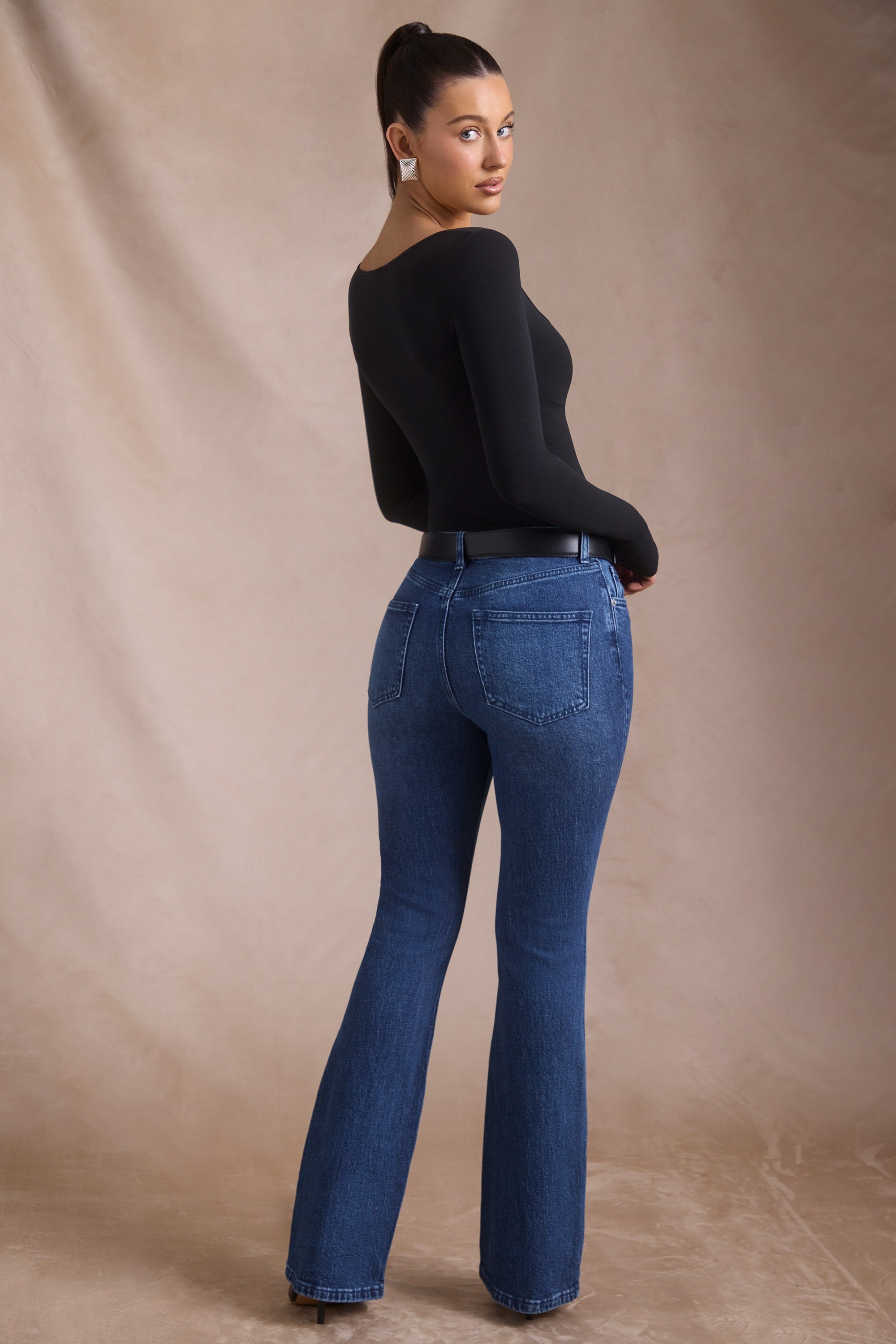 Jacey High-Rise Flared Jeans in Indigo Wash - Image 7