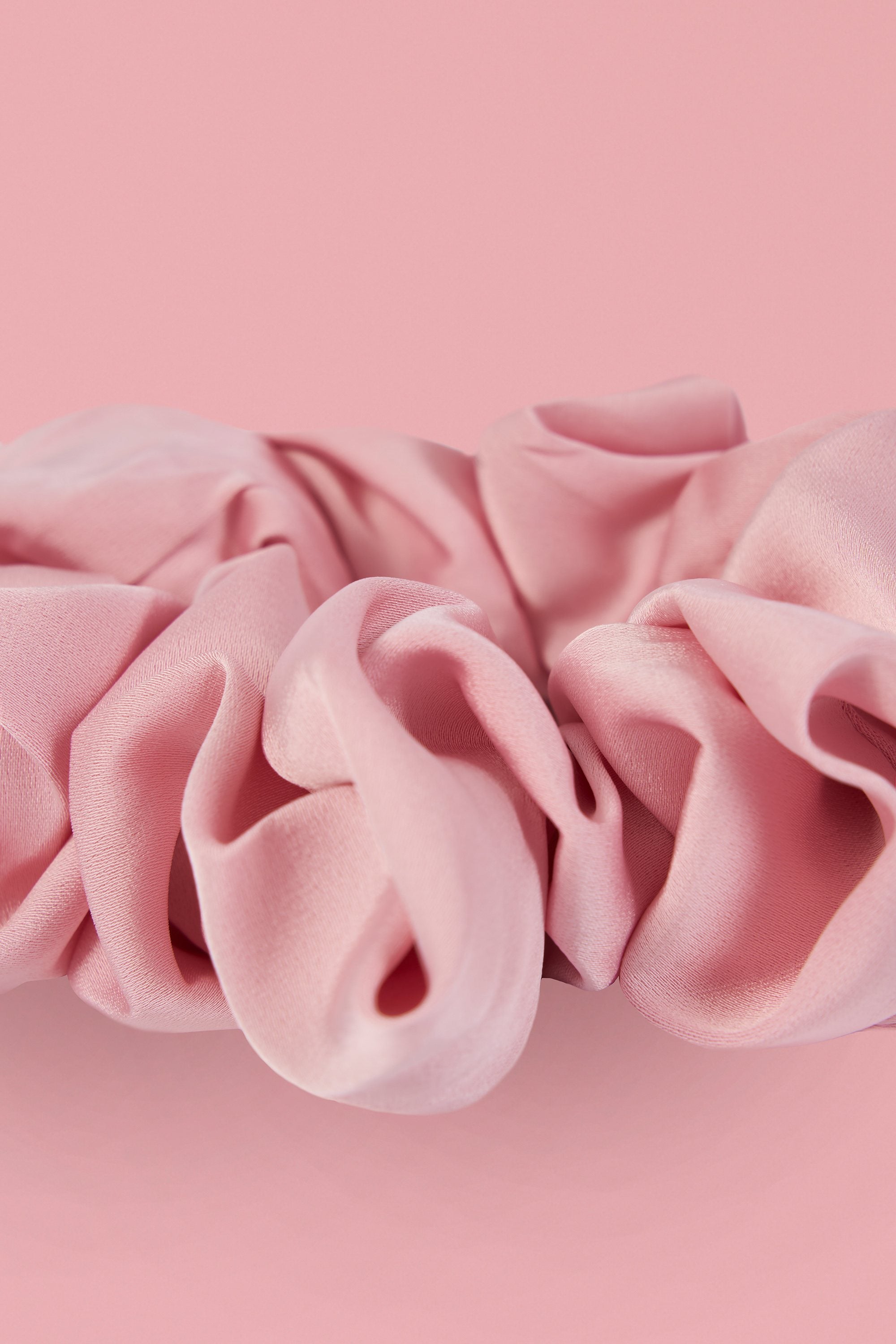 Kore Oversized Scrunchie in Baby Pink - Image 4