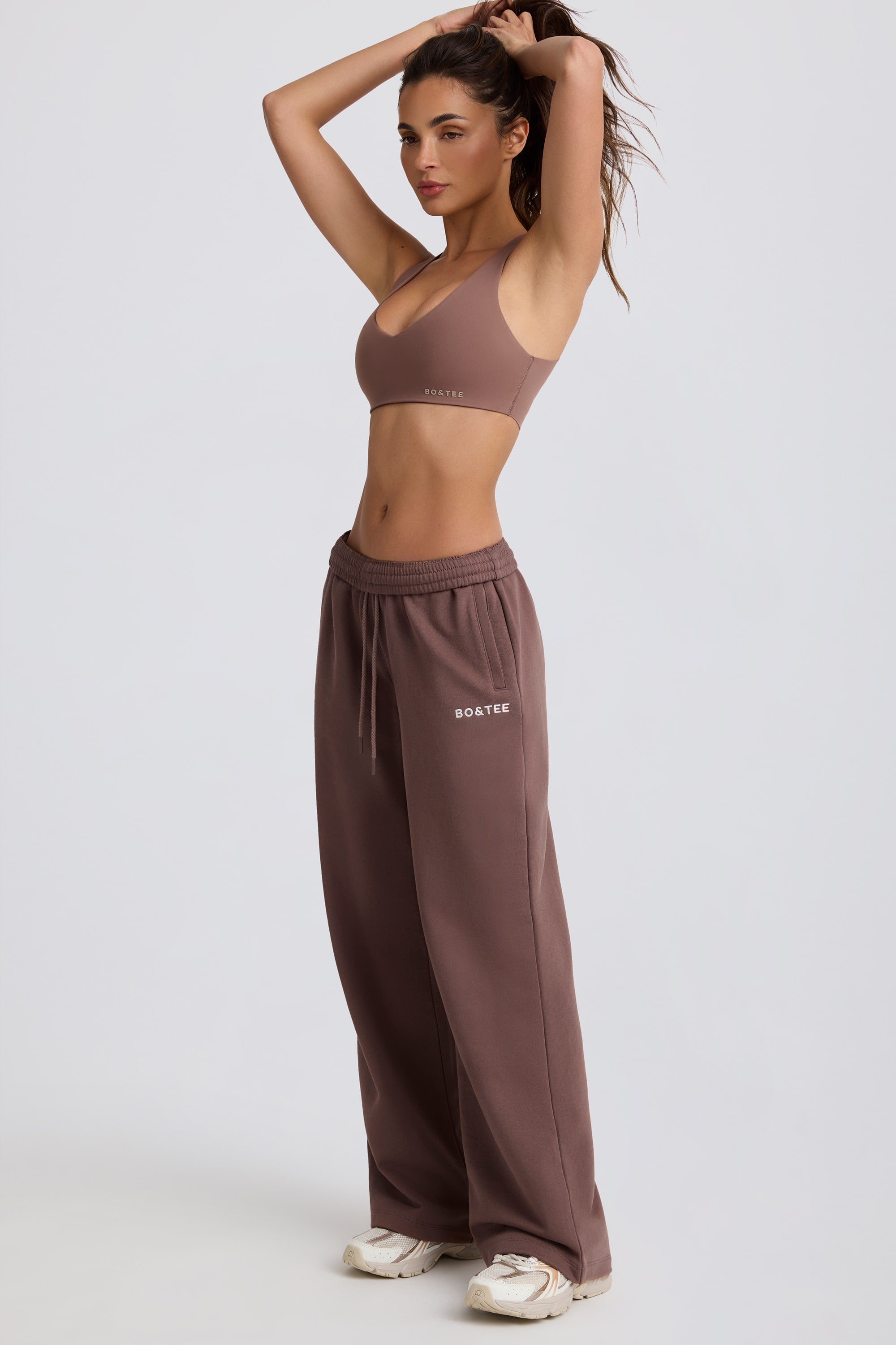 Mid-Rise Wide-Leg Joggers in Mocha - Image 3