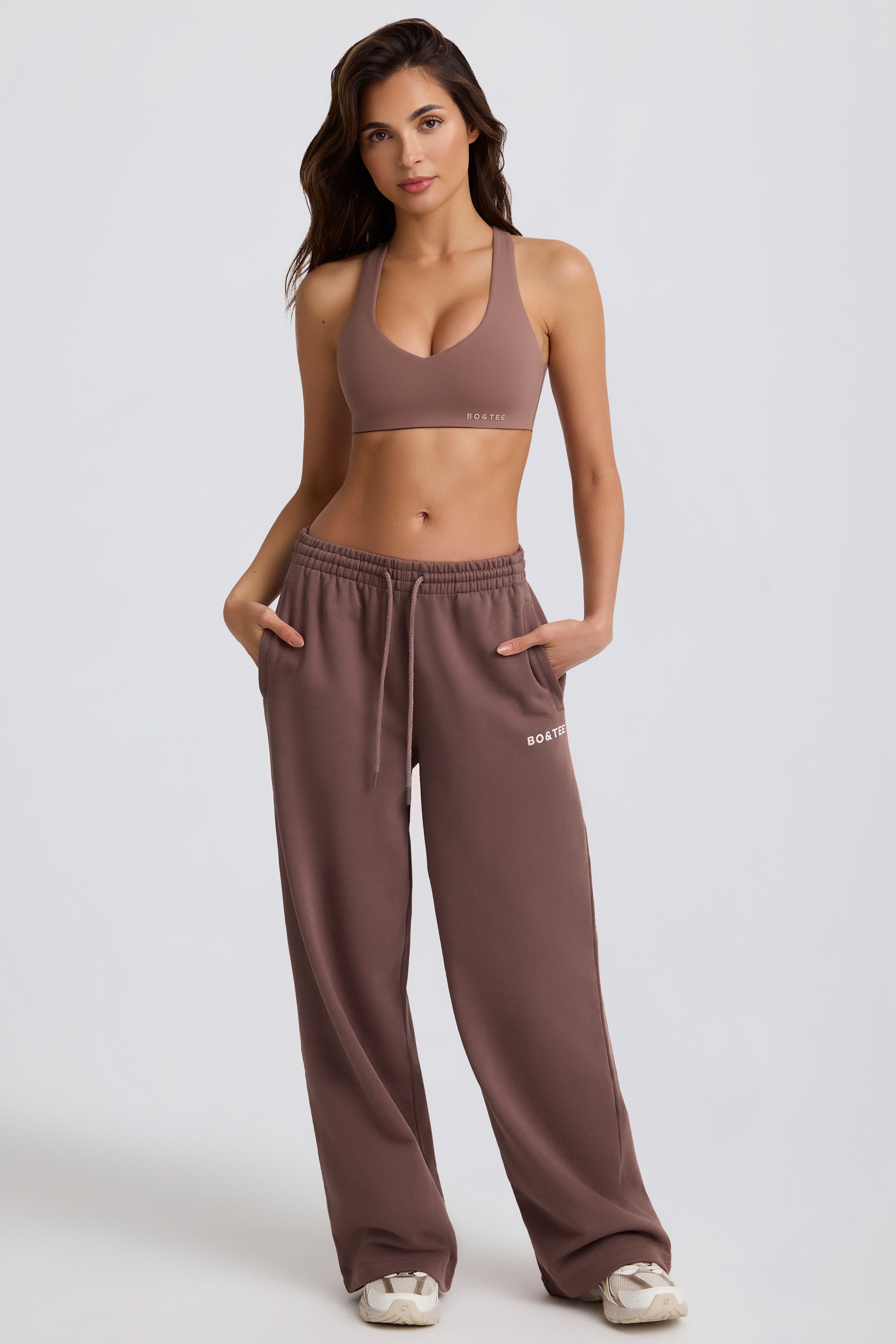 Mid-Rise Wide-Leg Joggers in Mocha - Image 8