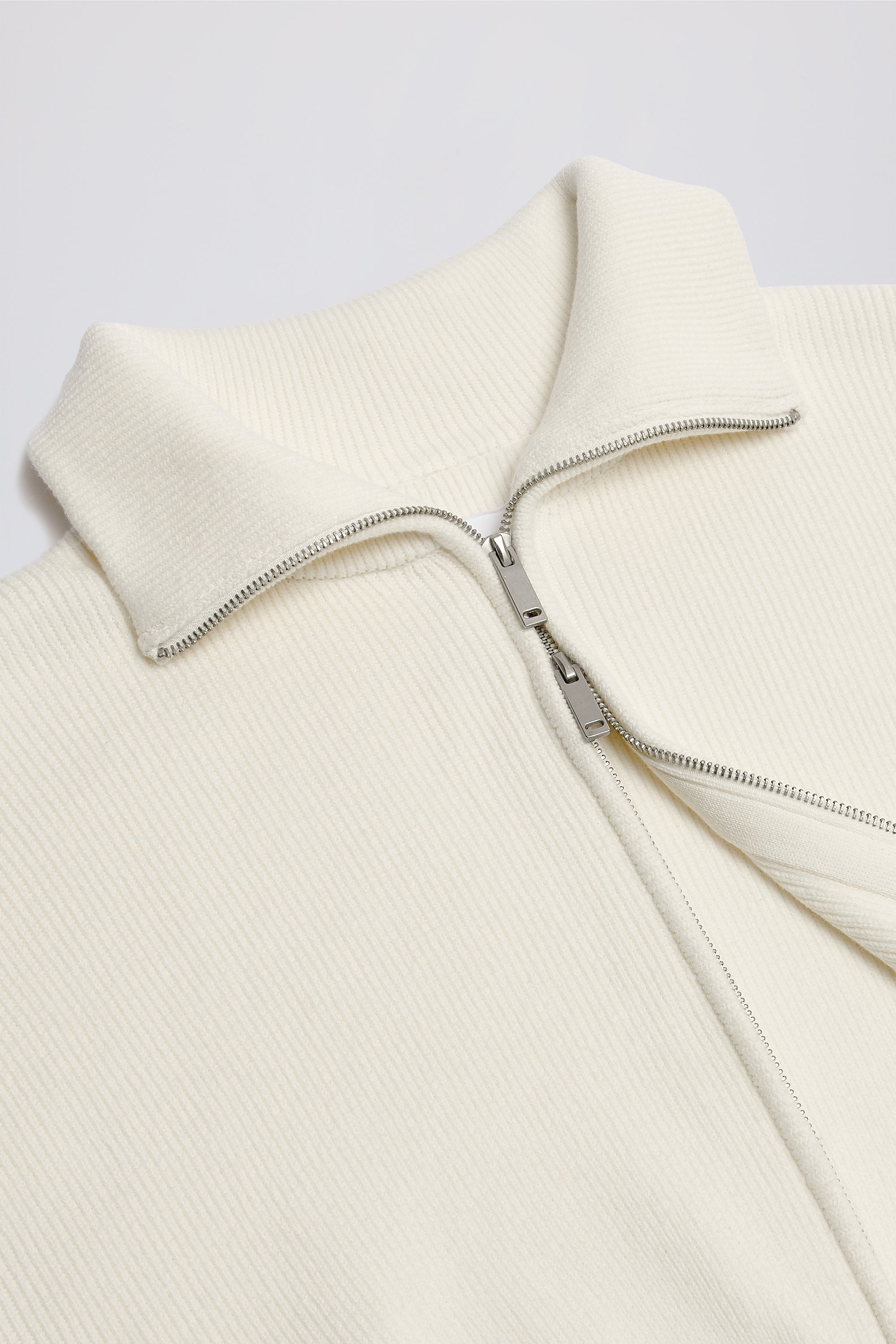 Ribbed-Knit Cropped Zip-Up Sweatshirt in Ivory - Image 4