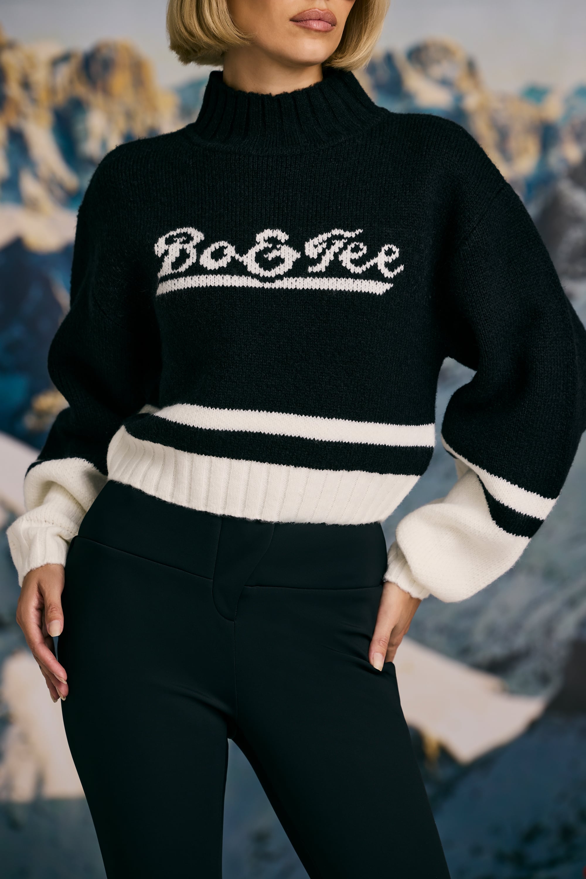 Cropped Chunky-Knit Turtleneck Jumper in Black - Image 4