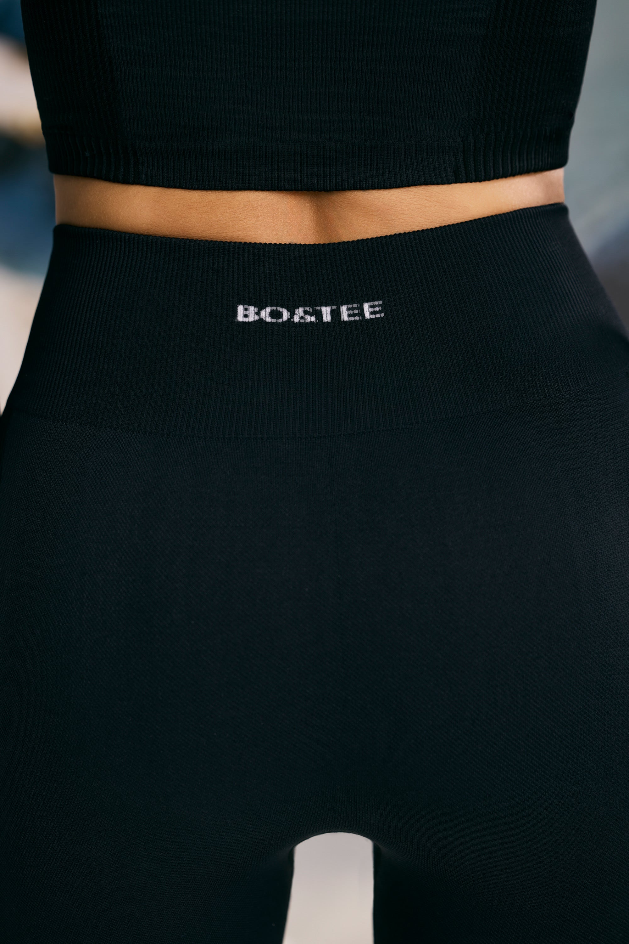 Super Sculpt Seamless Base Layer Leggings in Black - Image 4
