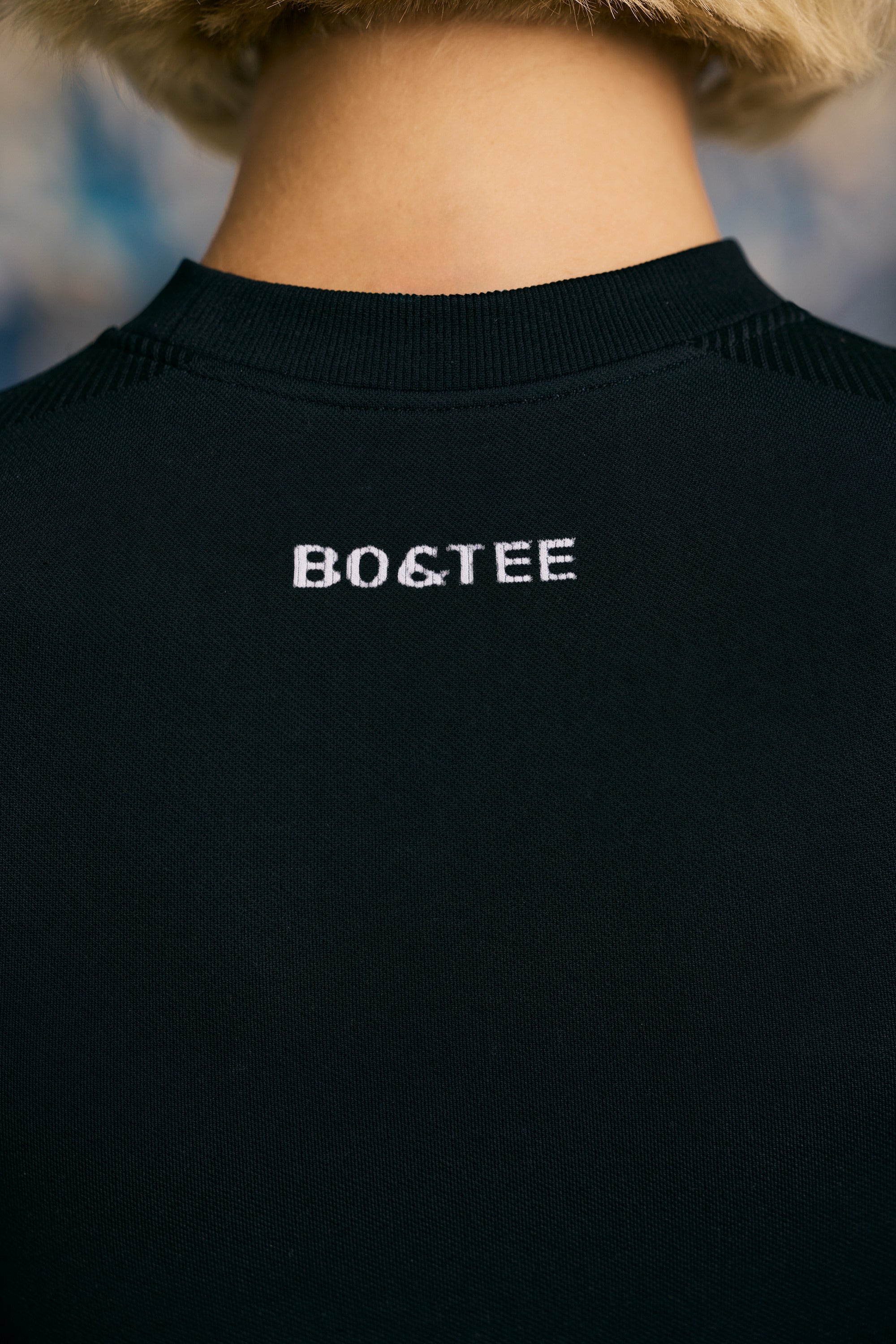 Super Sculpt Seamless Base Layer Top in Black - Image 4