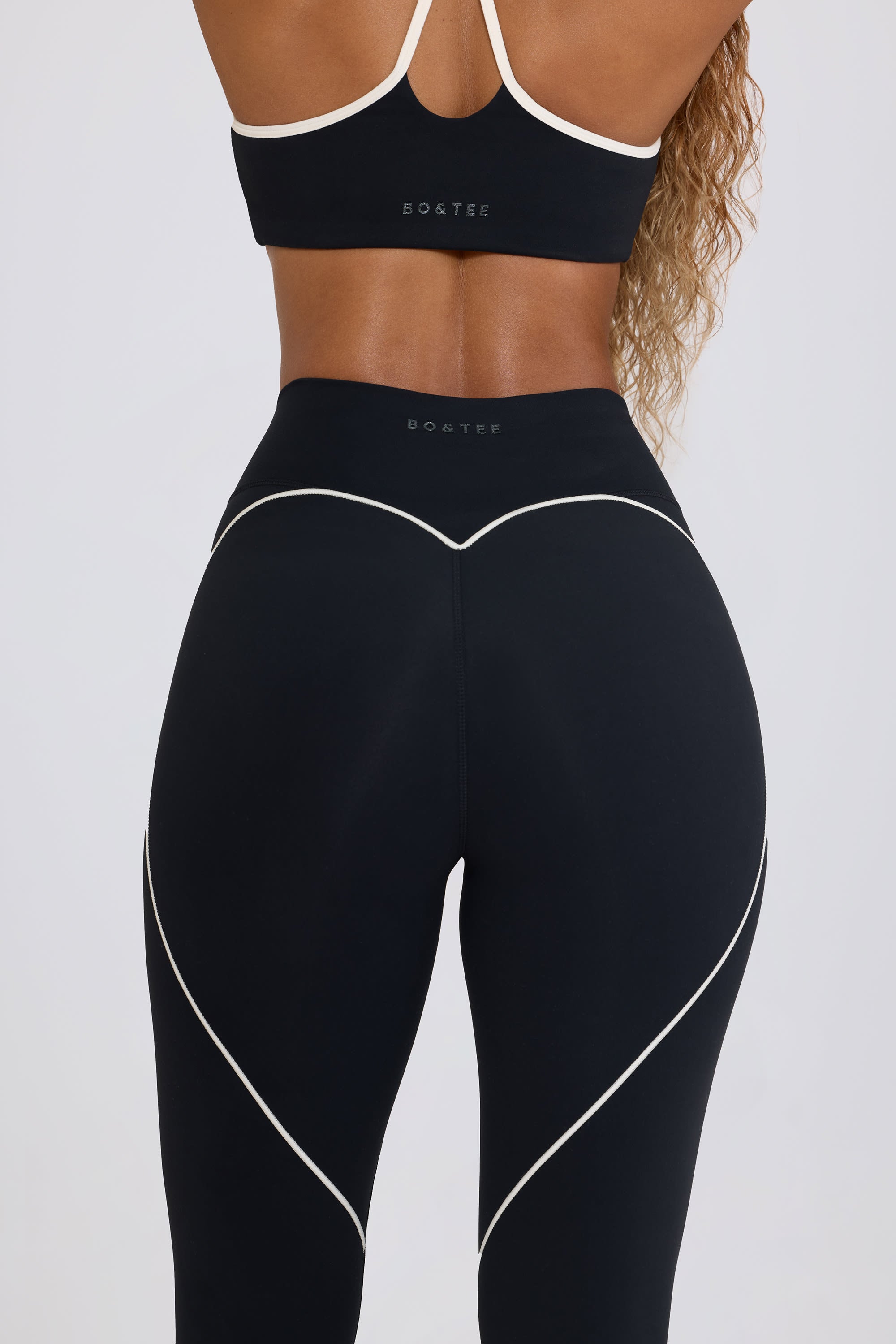 Soft Active Mid-Rise Leggings in Black - Image 4