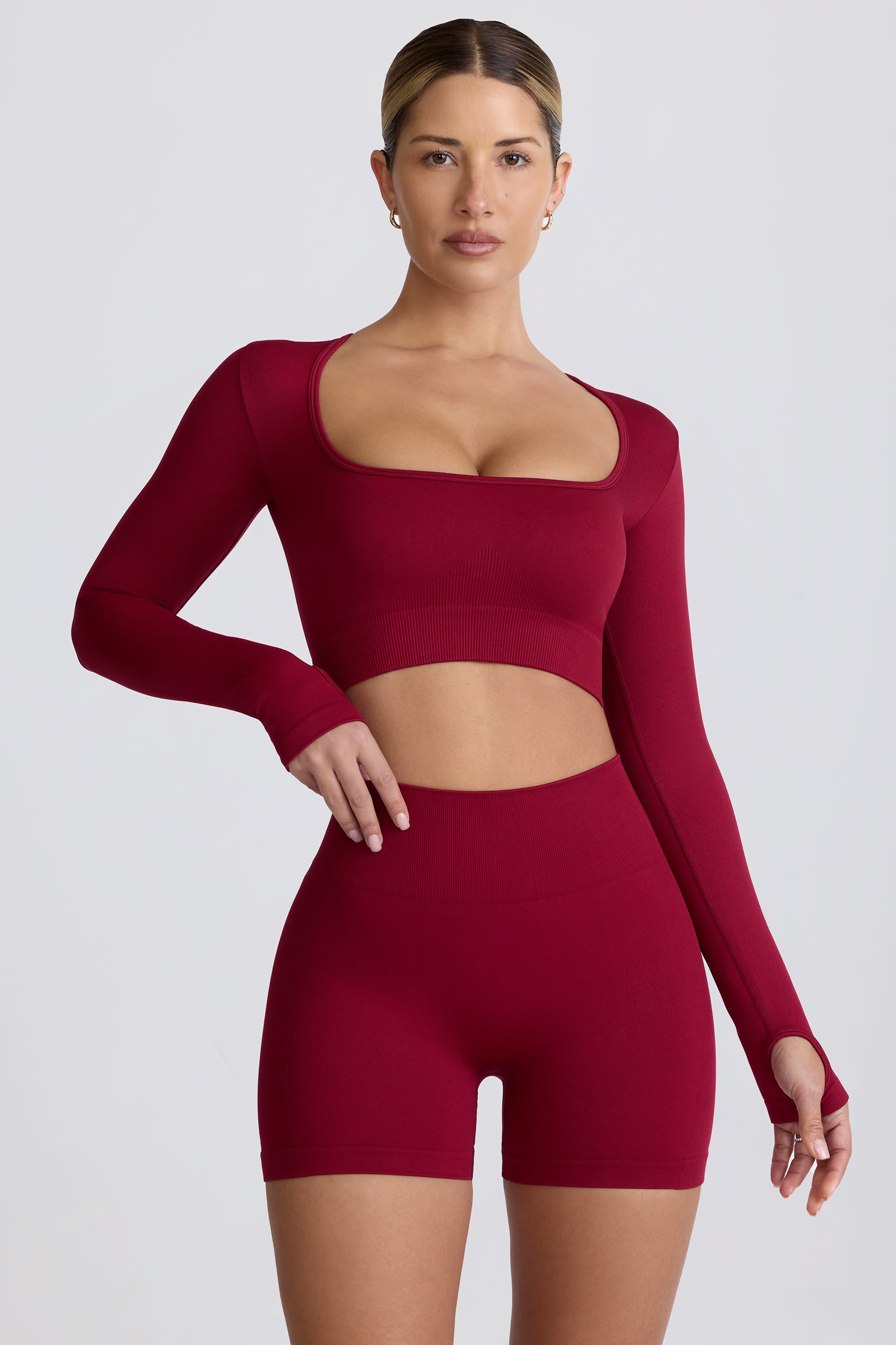Super Sculpt Seamless Long-Sleeve Crop Top in Burgundy - Image 10