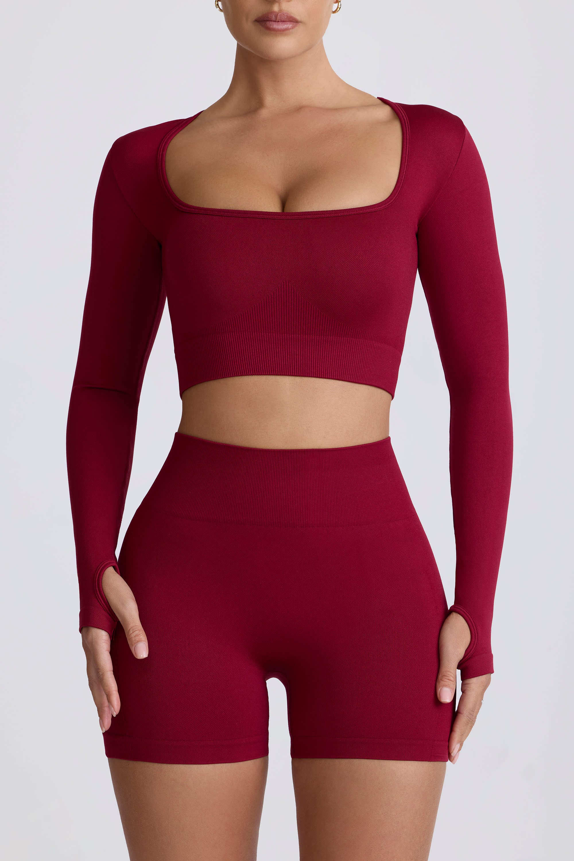 Super Sculpt Seamless Long-Sleeve Crop Top in Burgundy - Image 5