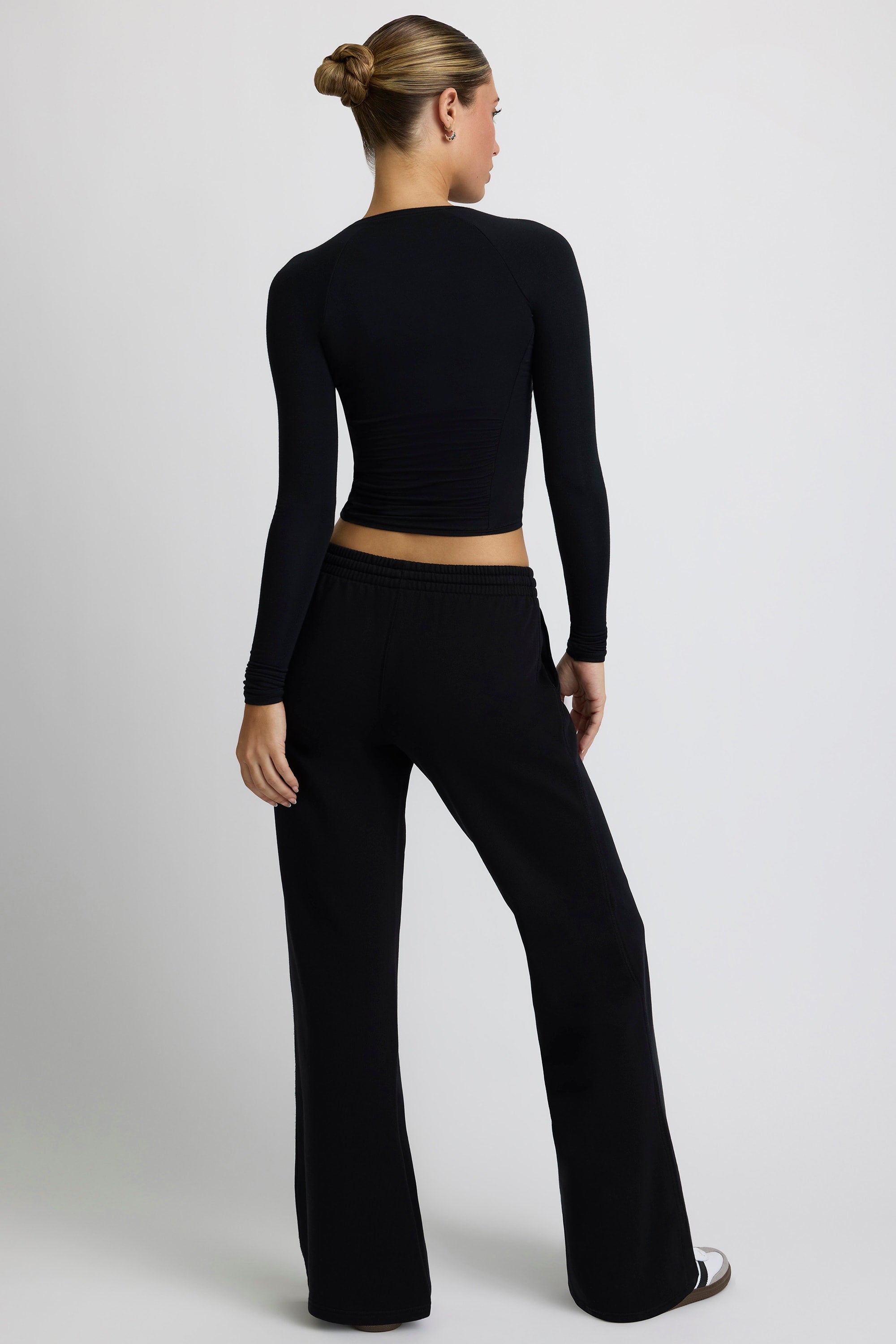 Low-Rise Wide-Leg Joggers in Black - Image 3