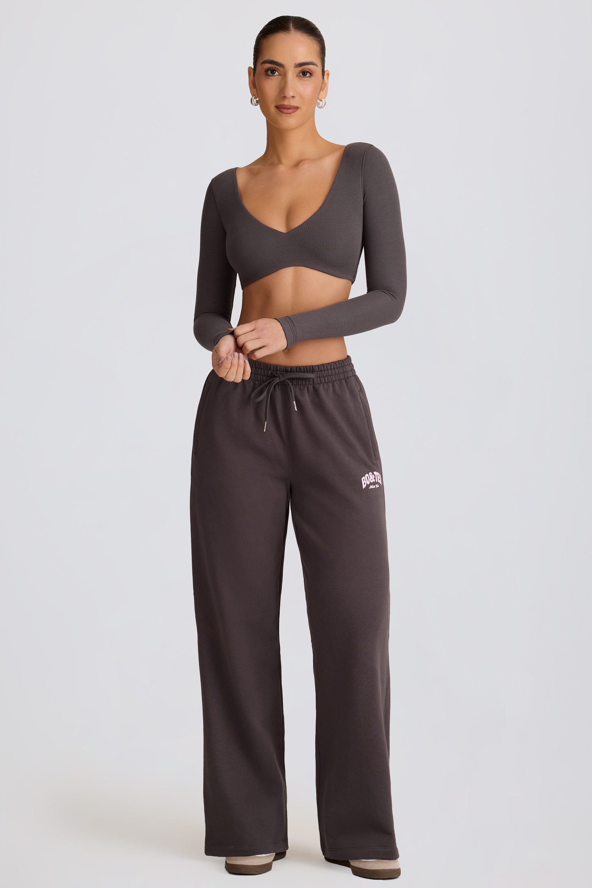 Mid-Rise Wide-Leg Joggers in Charcoal Grey - Image 5