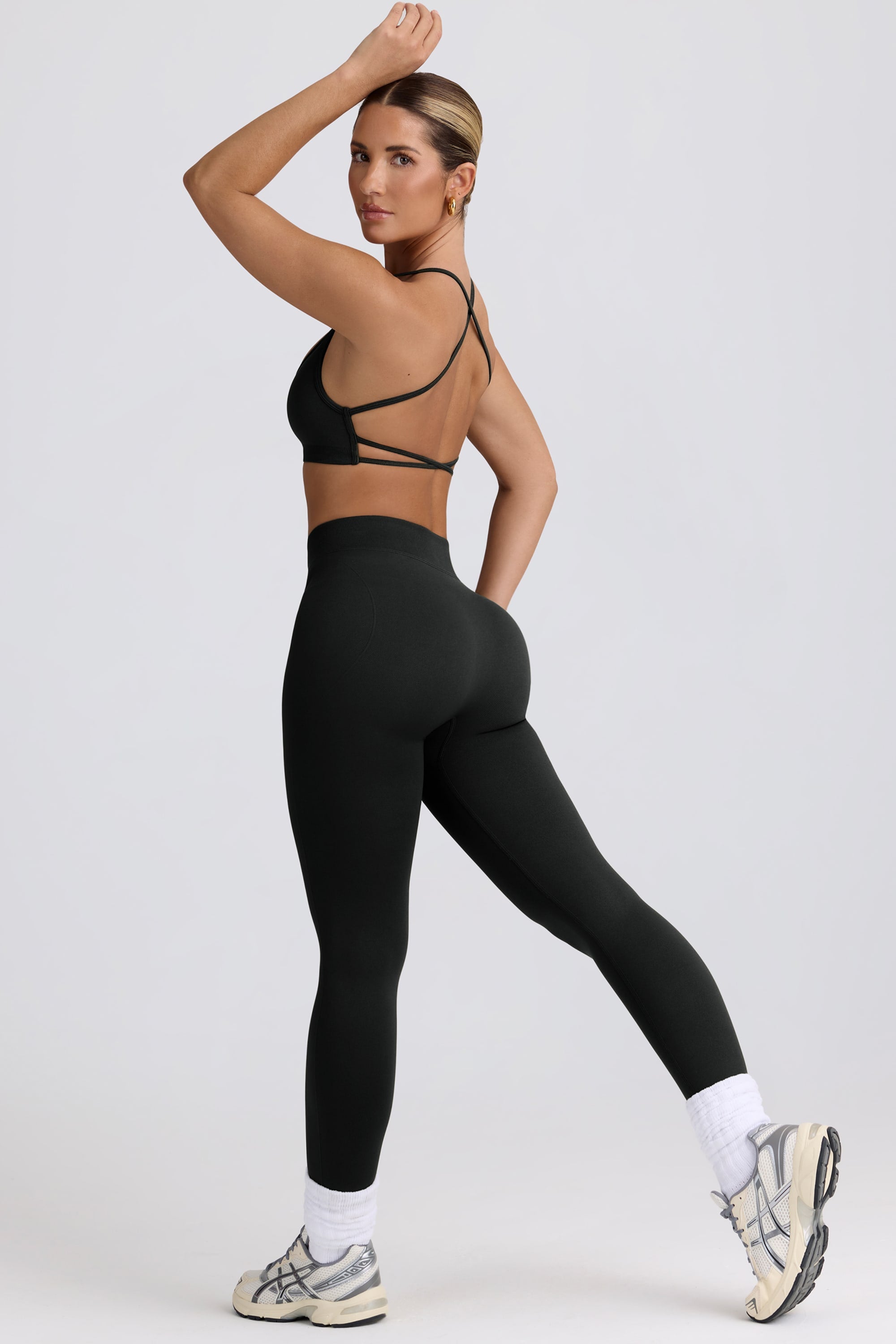 Super Sculpt Seamless Backless Sports Bra in Ash - Image 6