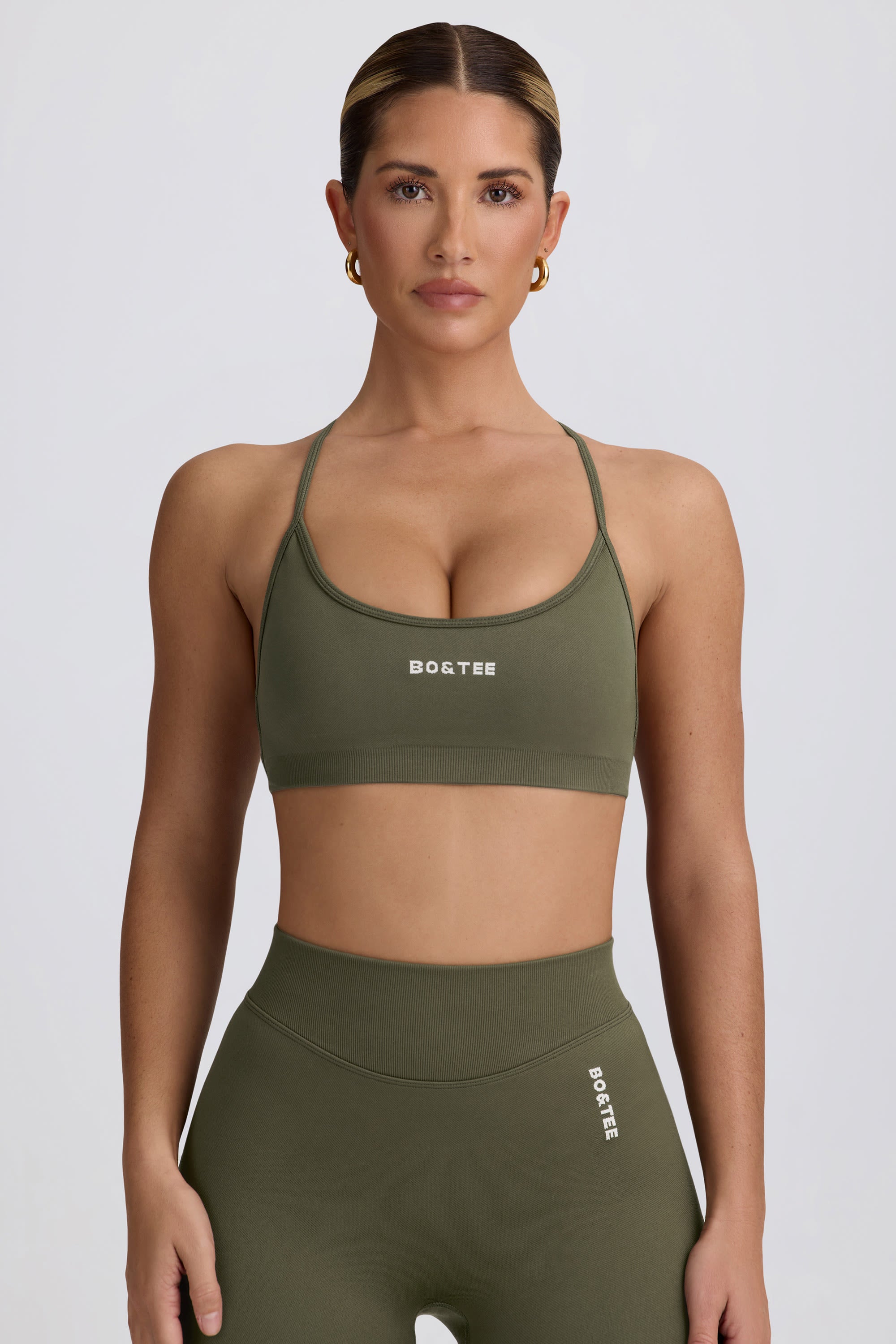 Super Sculpt Seamless Backless Sports Bra in Light Green - Image 4