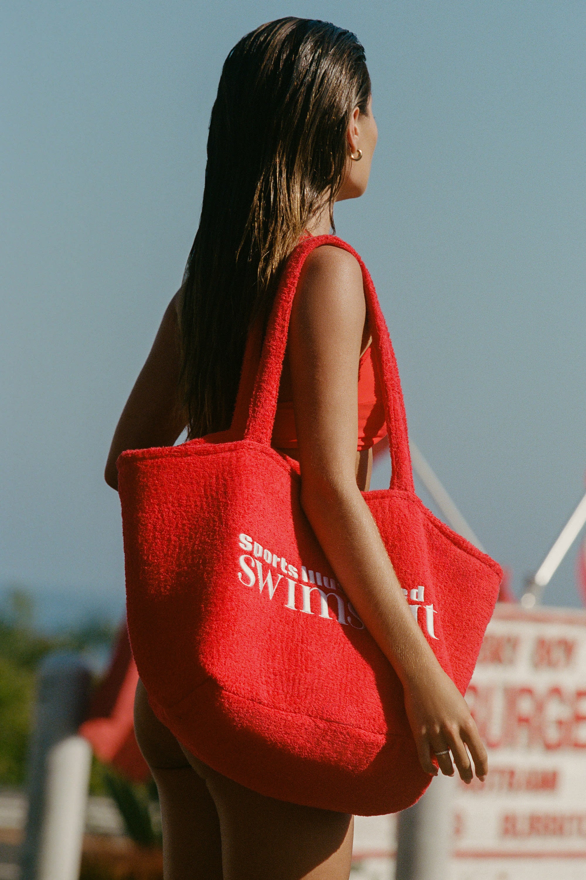 Velika Towelling Tote Bag in Fiery Red - Image 12