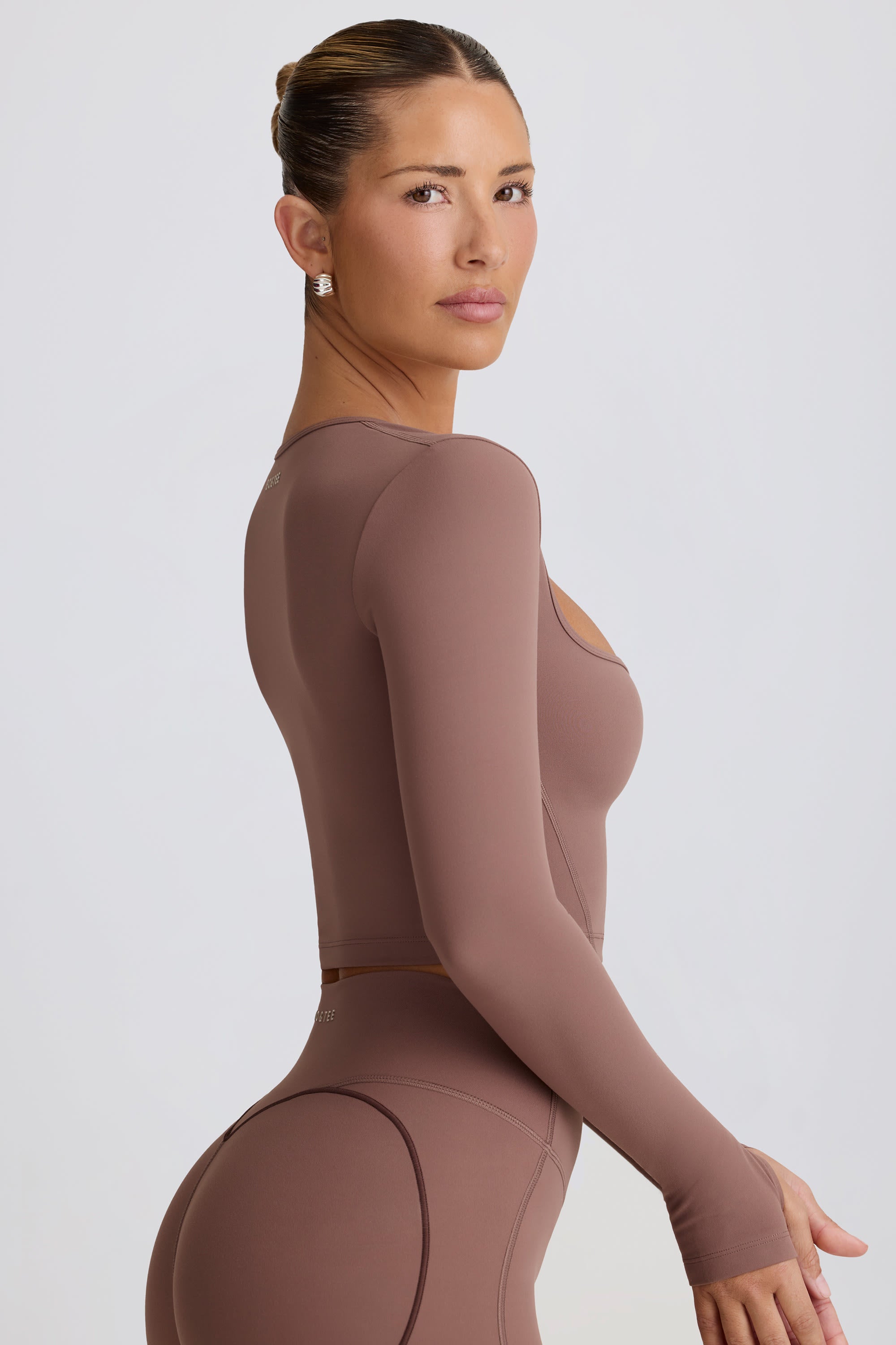 Soft Active Sweetheart-Neck Crop Top in Mocha - Image 3