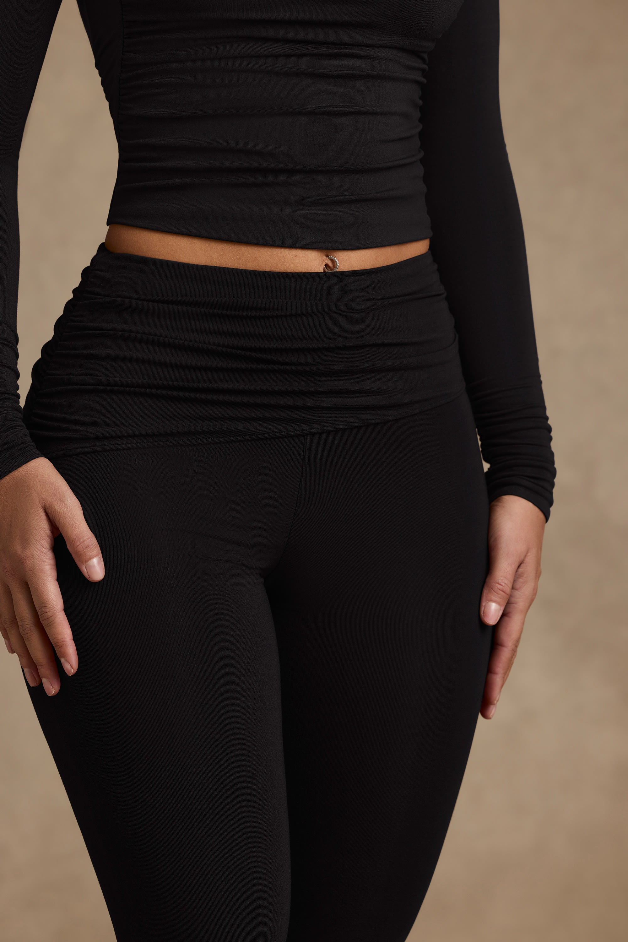 Yuka Modal Ruched Mid-Rise Leggings in Black - Image 4